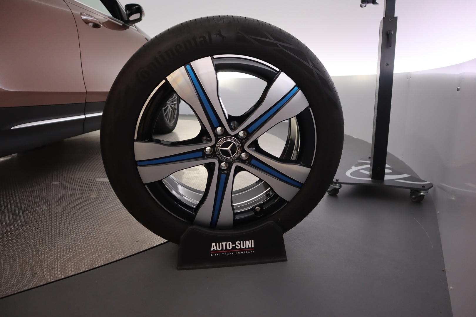 MERCEDES-BENZ EQB 2022