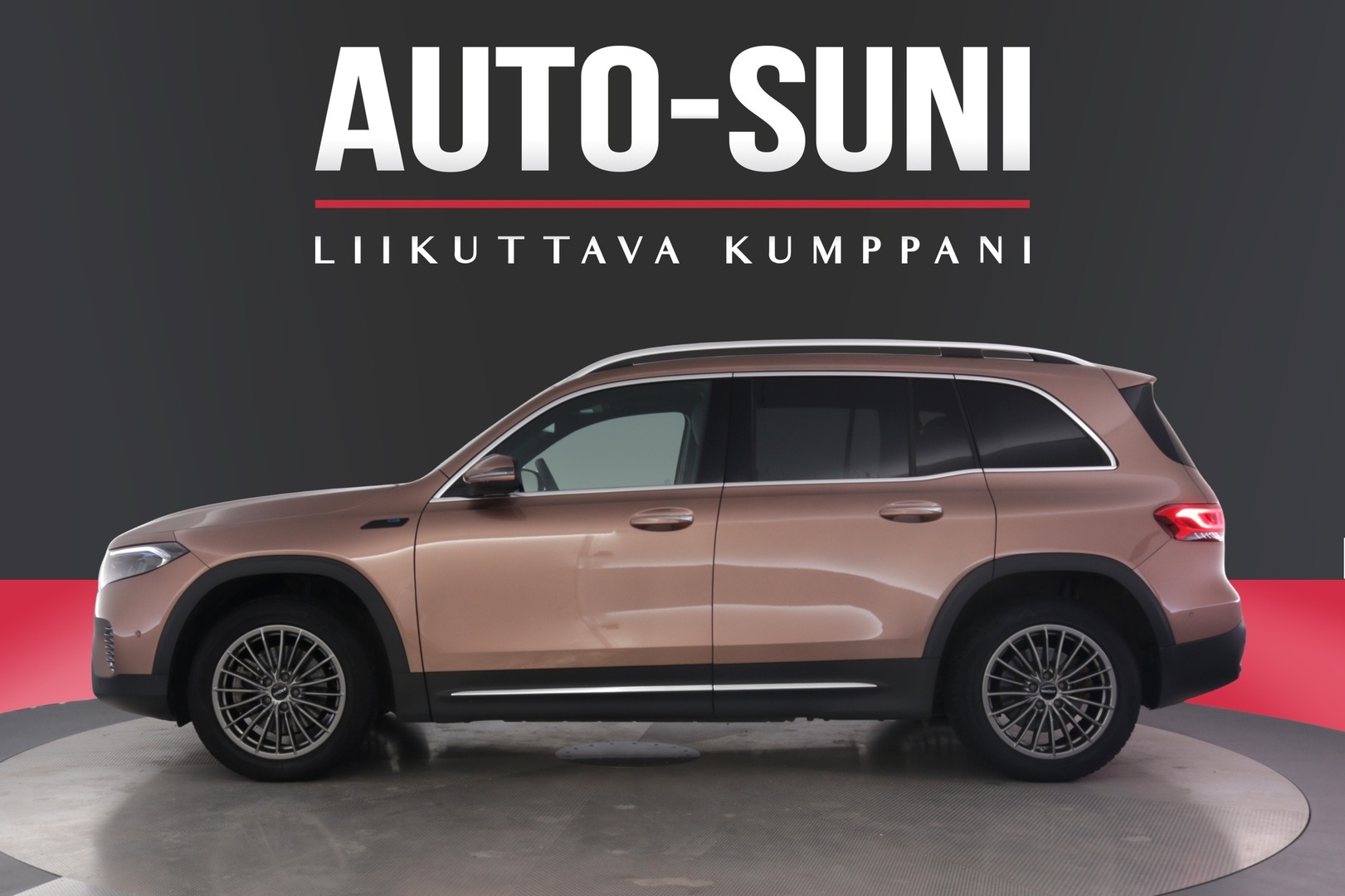 MERCEDES-BENZ EQB 2022