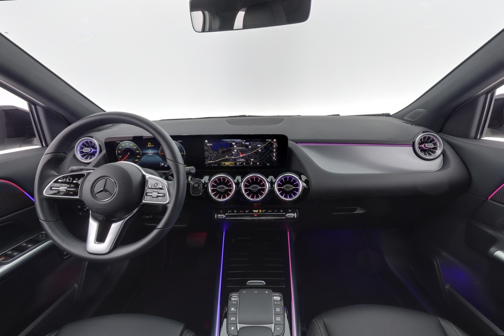 MERCEDES-BENZ EQA 2024