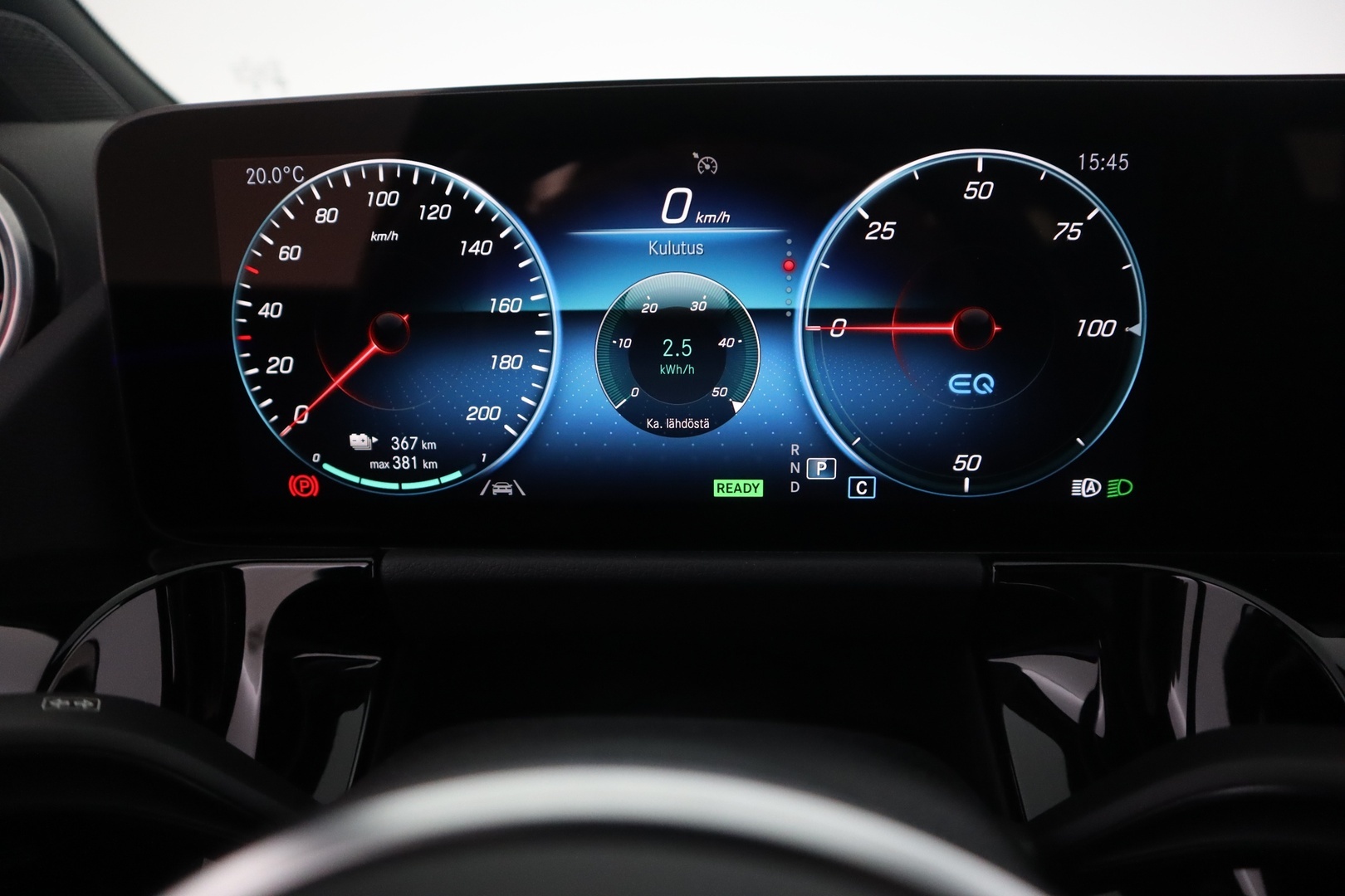 MERCEDES-BENZ EQA 2024