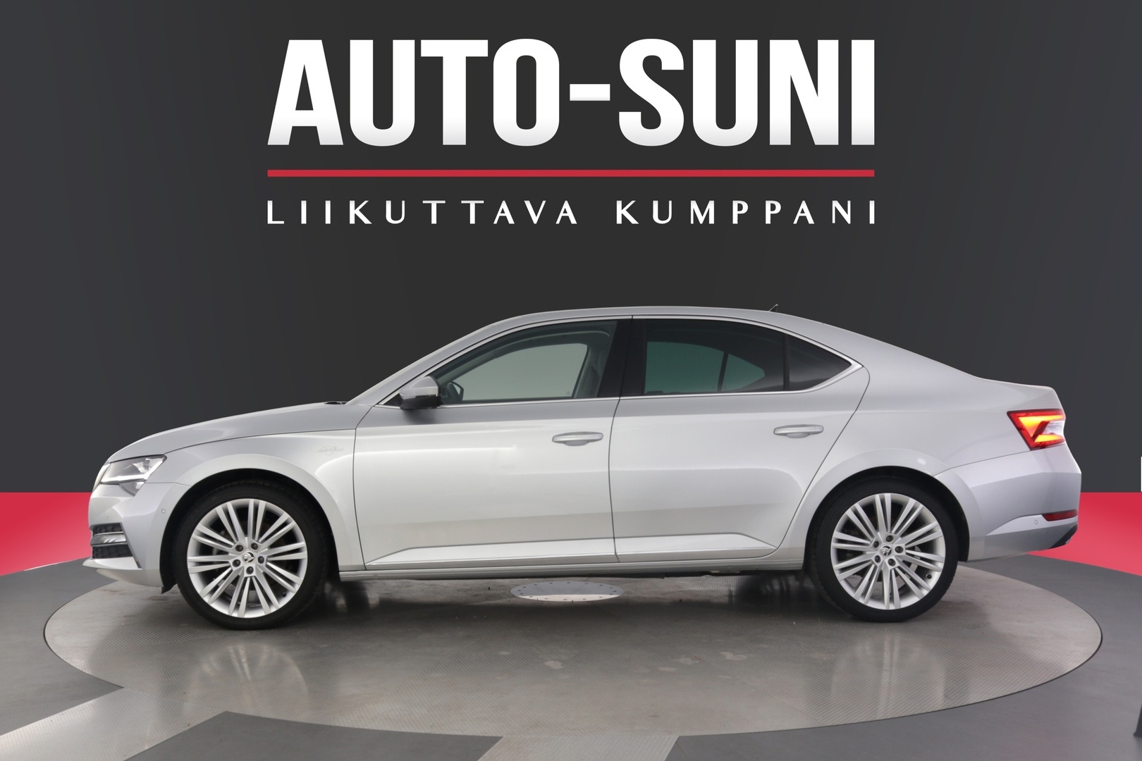 SKODA Superb 2024