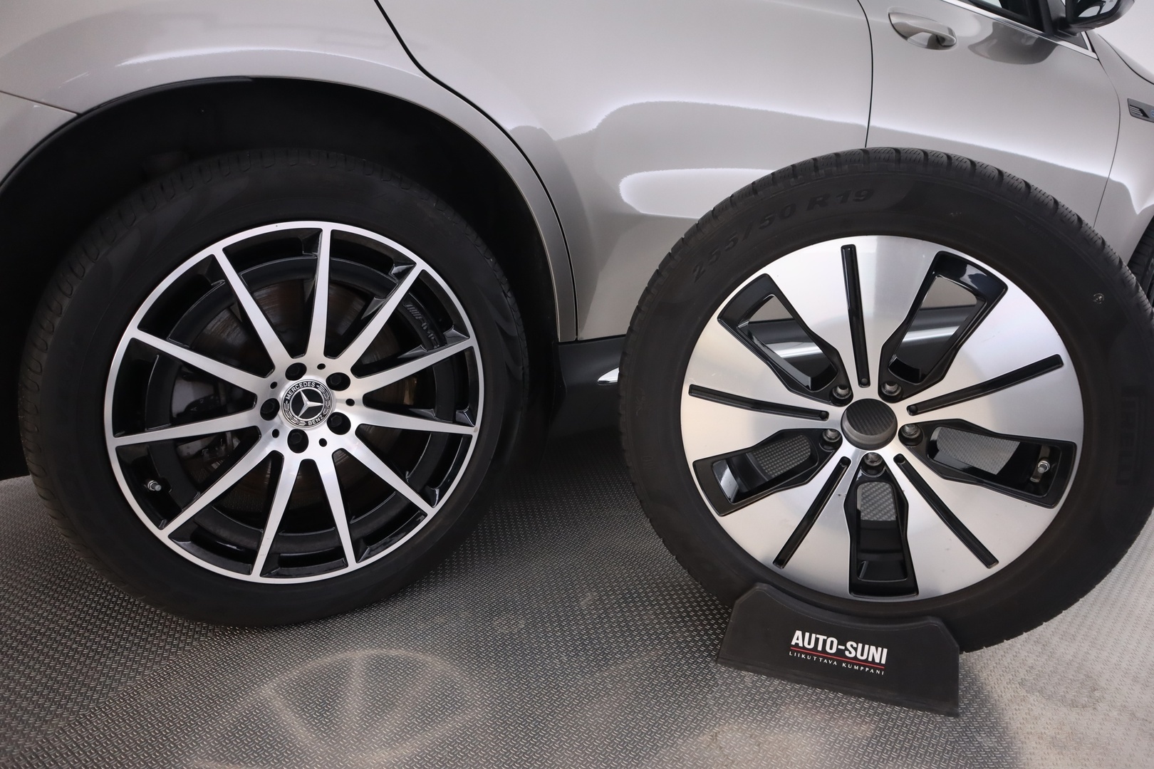 MERCEDES-BENZ EQC 2023