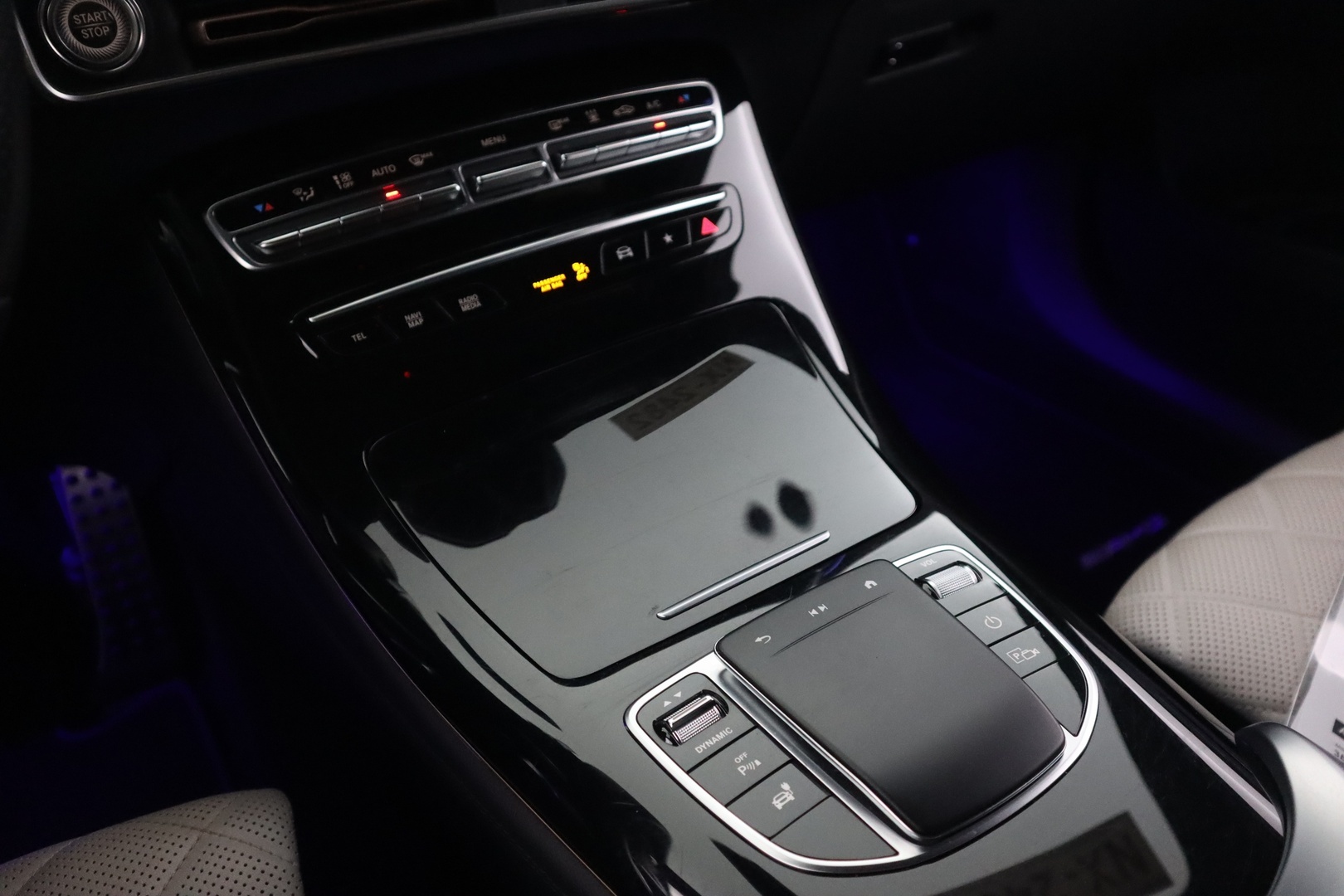 MERCEDES-BENZ EQC 2023