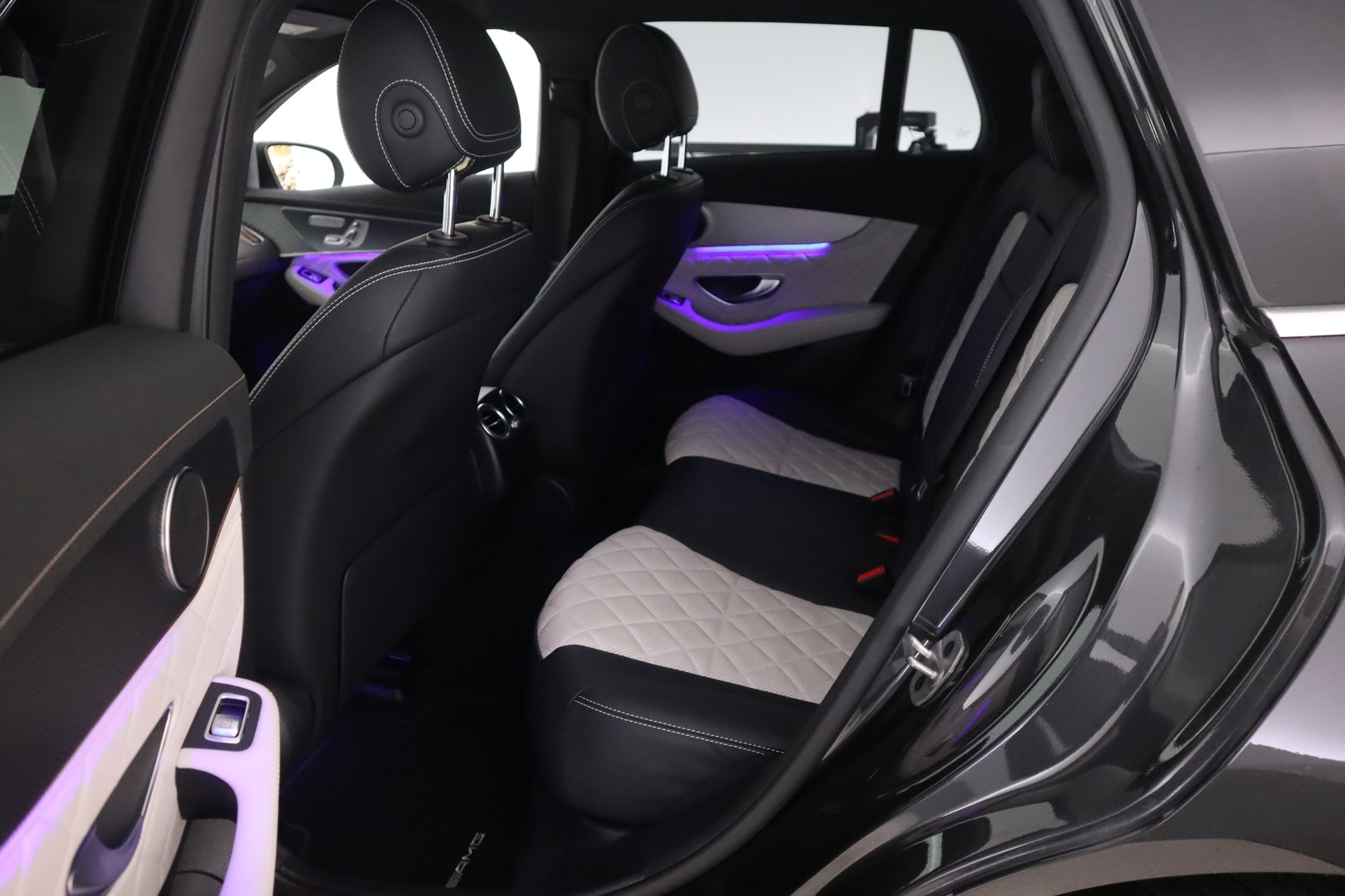 MERCEDES-BENZ EQC 2023