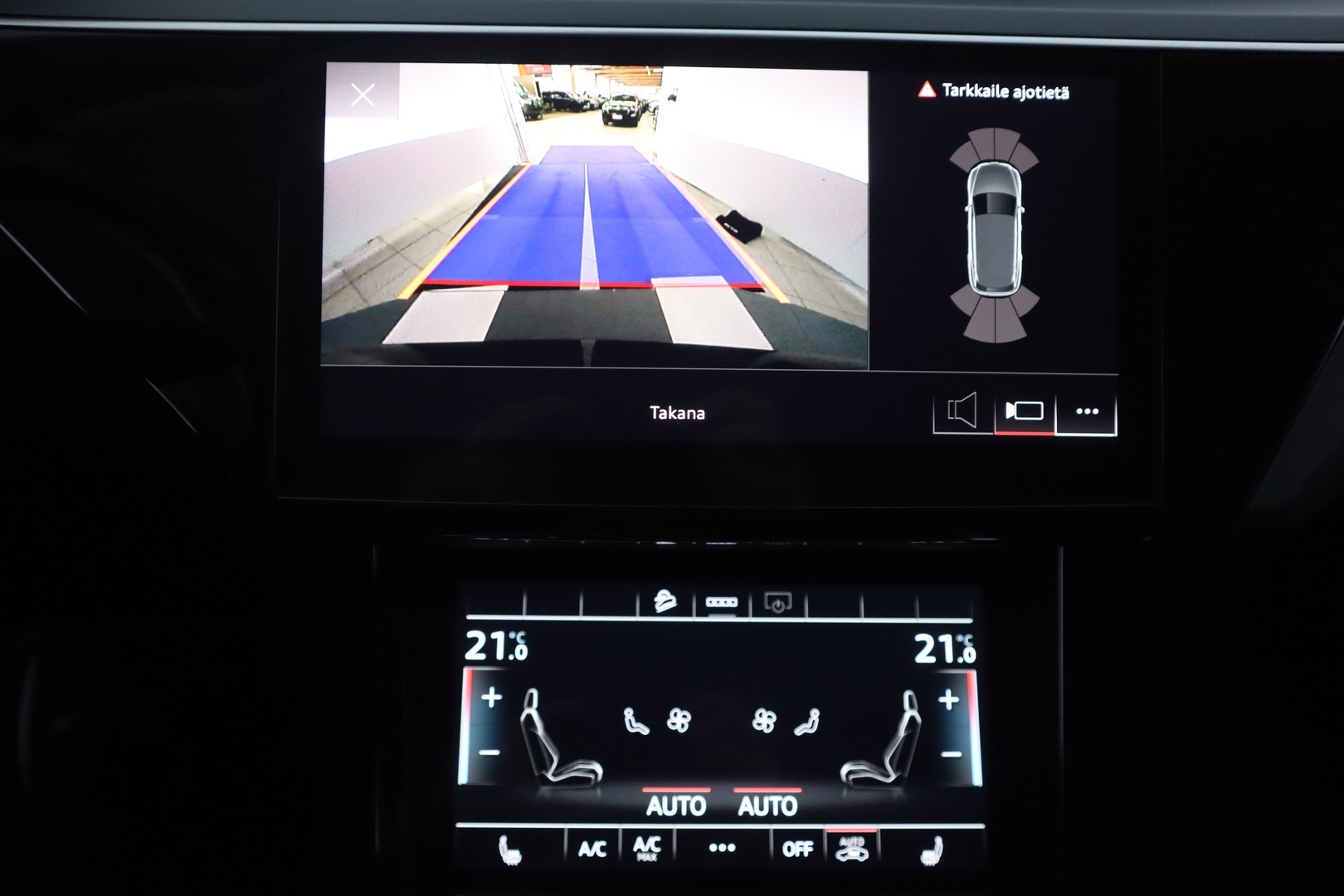 AUDI e-tron 2021