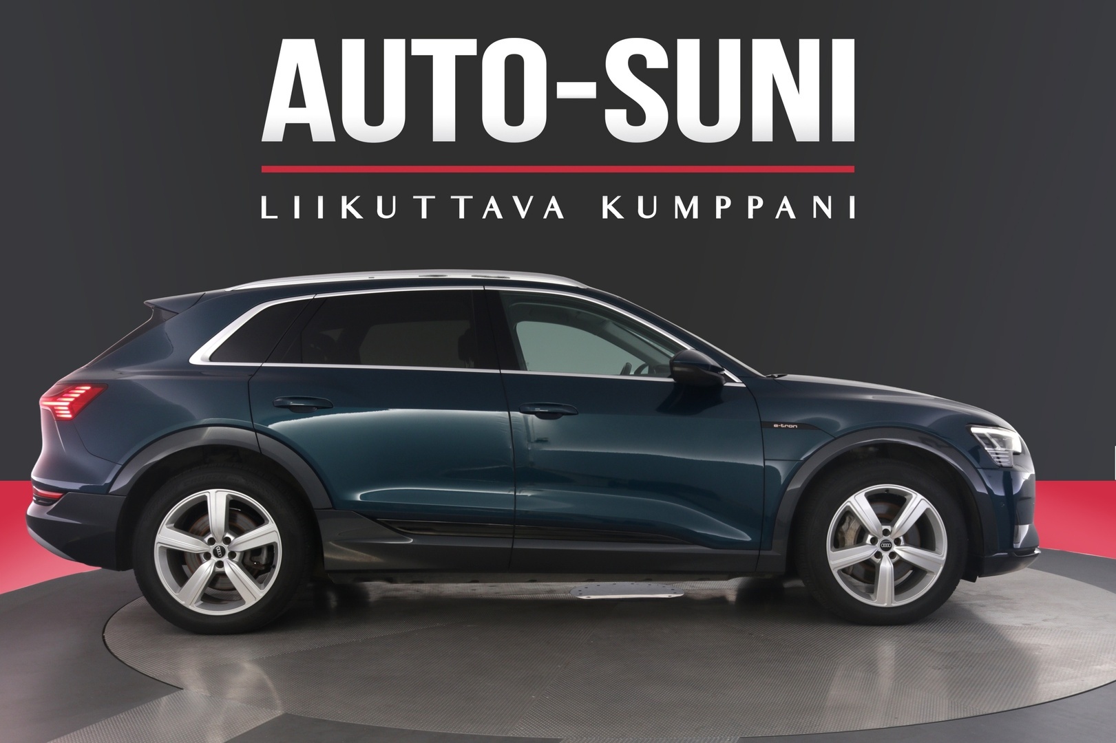 AUDI e-tron 2021