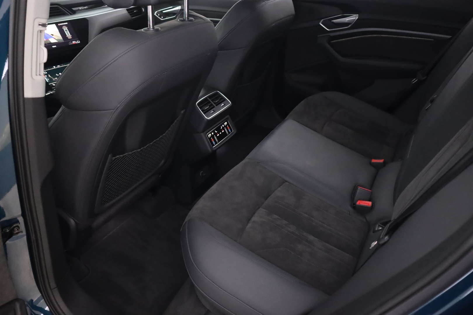 AUDI e-tron 2021