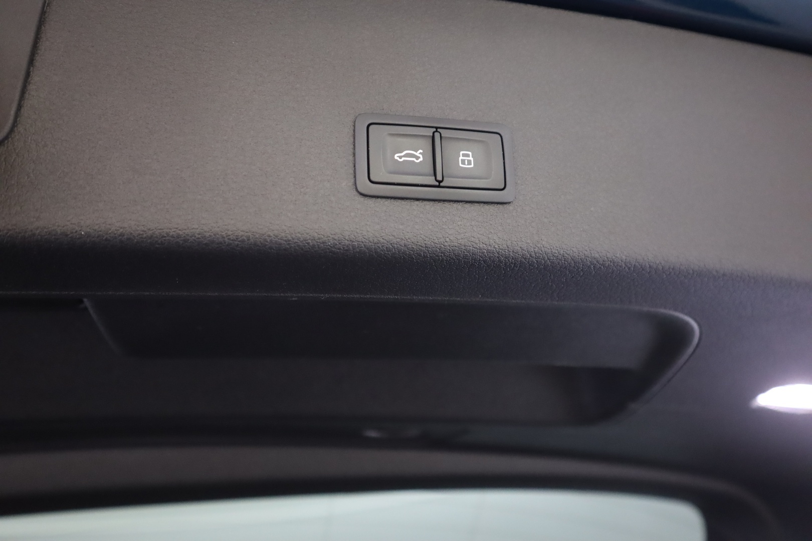 AUDI e-tron 27