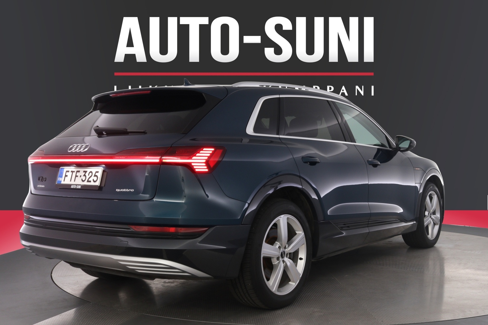 AUDI e-tron 2021