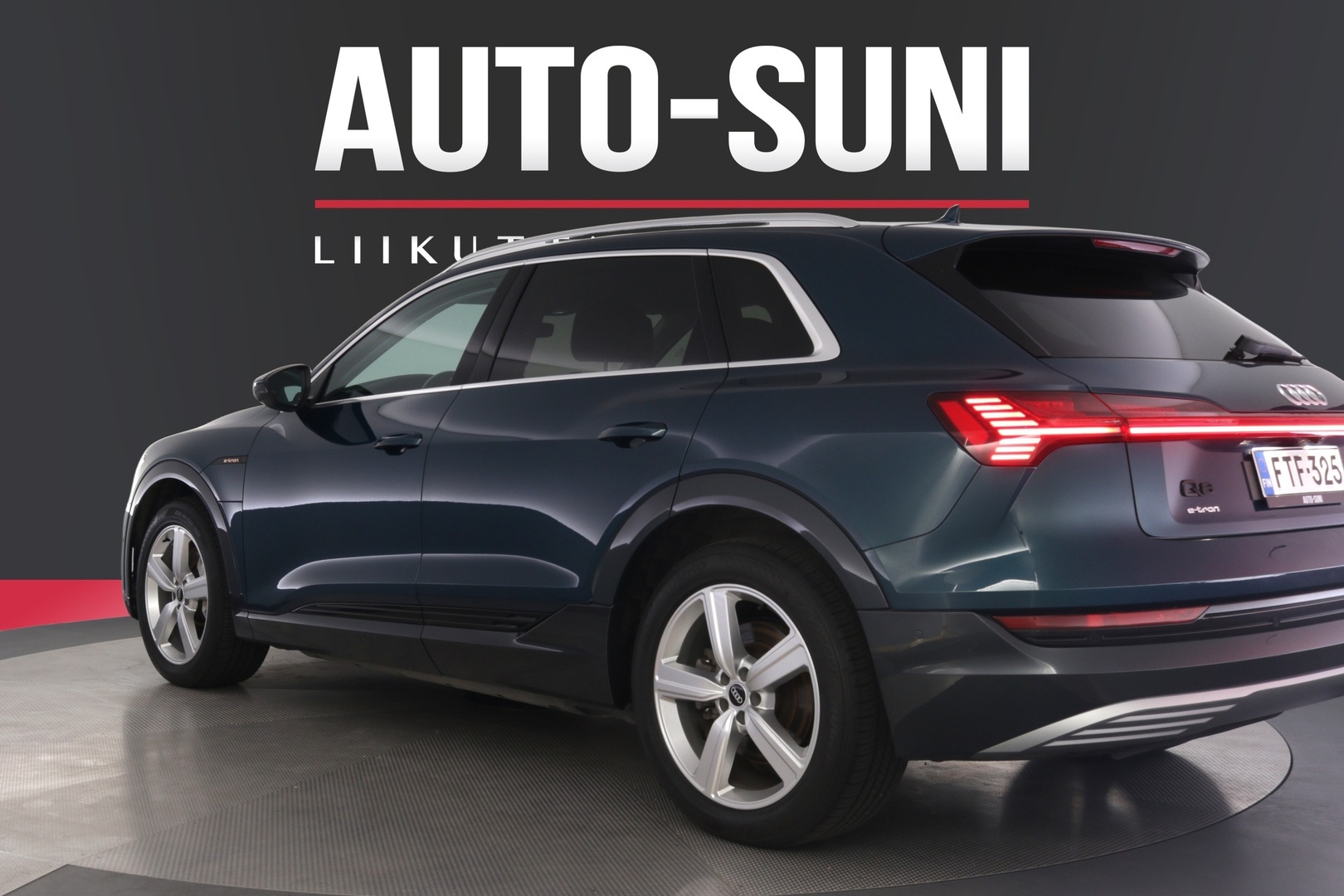 AUDI e-tron 2021