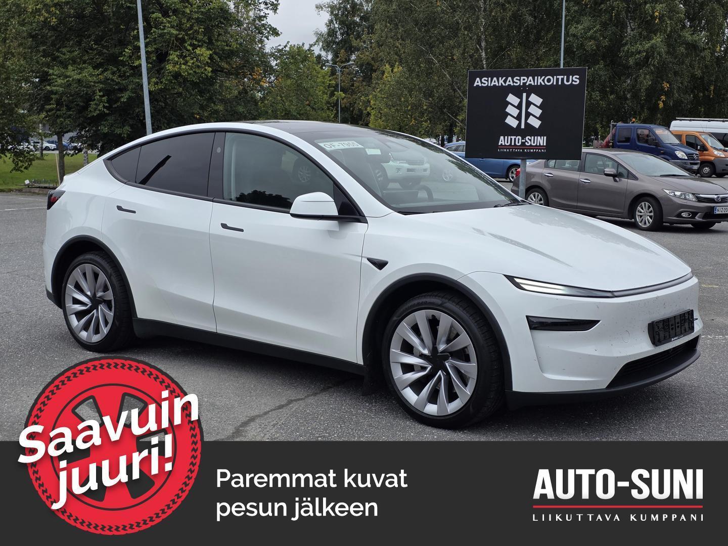 TESLA Model Y 2025