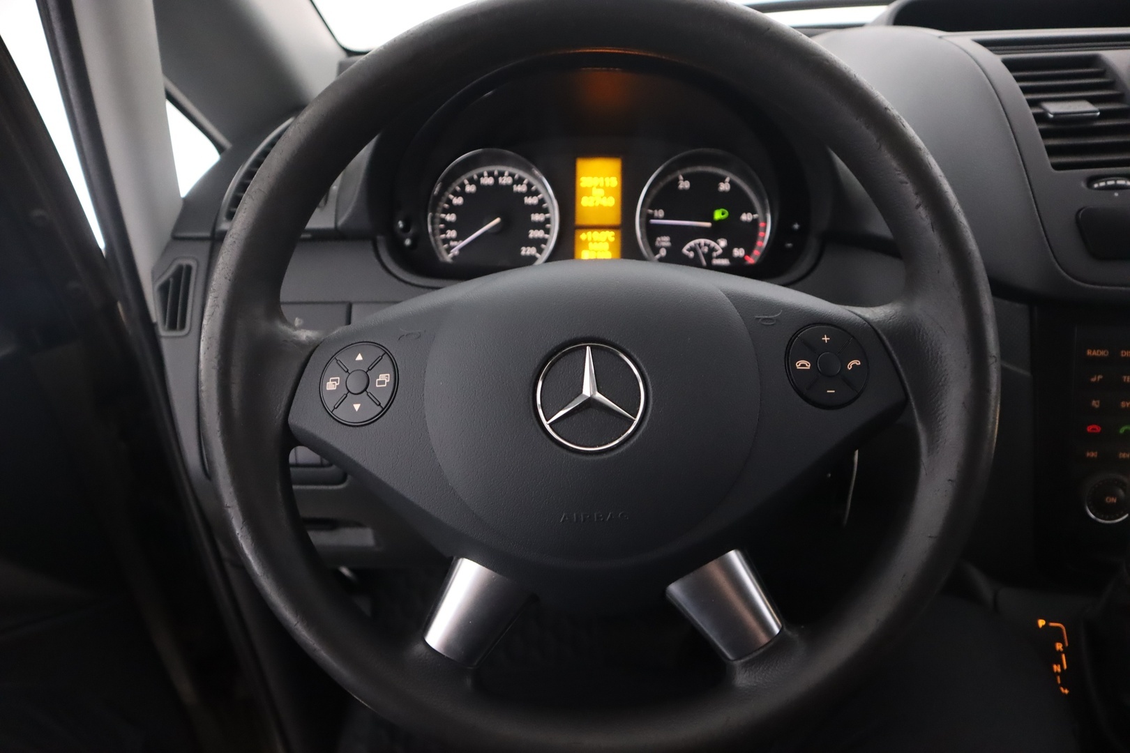 MERCEDES-BENZ Vito 2011