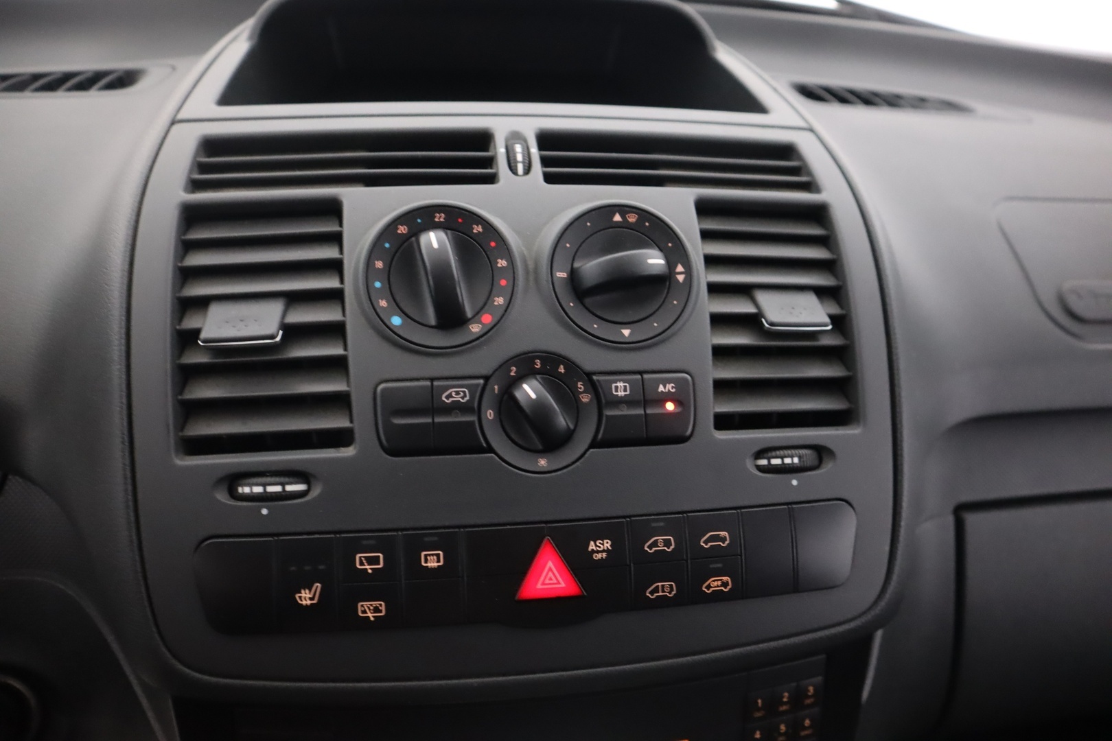 MERCEDES-BENZ Vito 2011