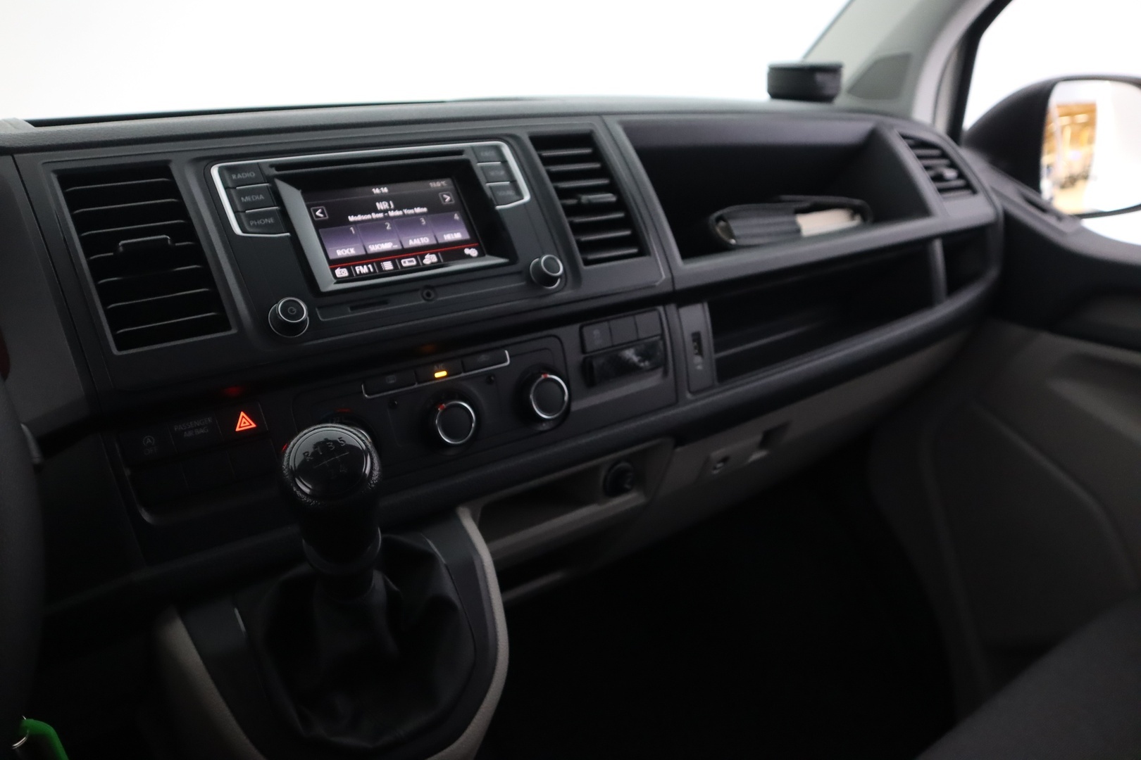 VOLKSWAGEN Transporter 2019