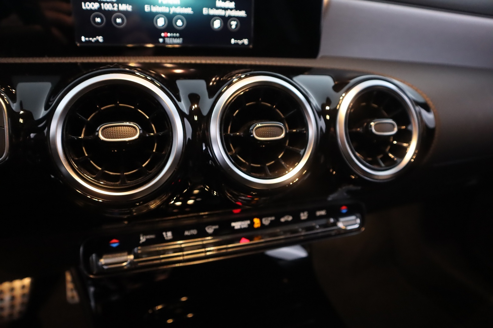 MERCEDES-BENZ CLA 2020