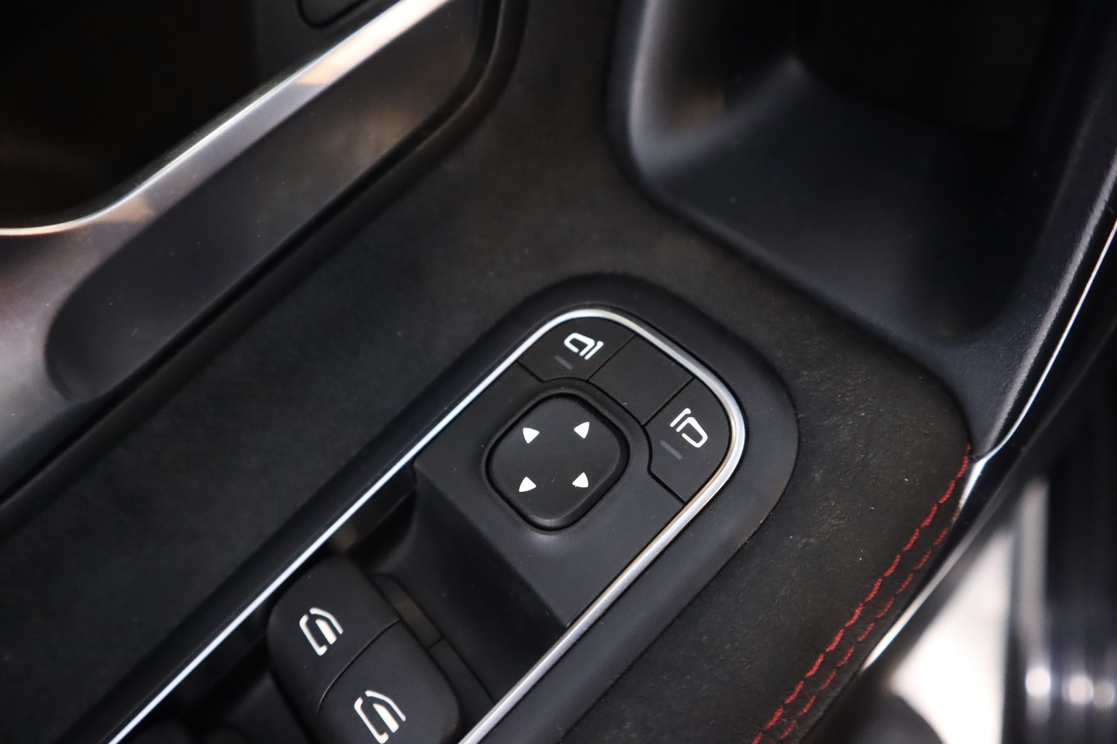 MERCEDES-BENZ CLA 2020