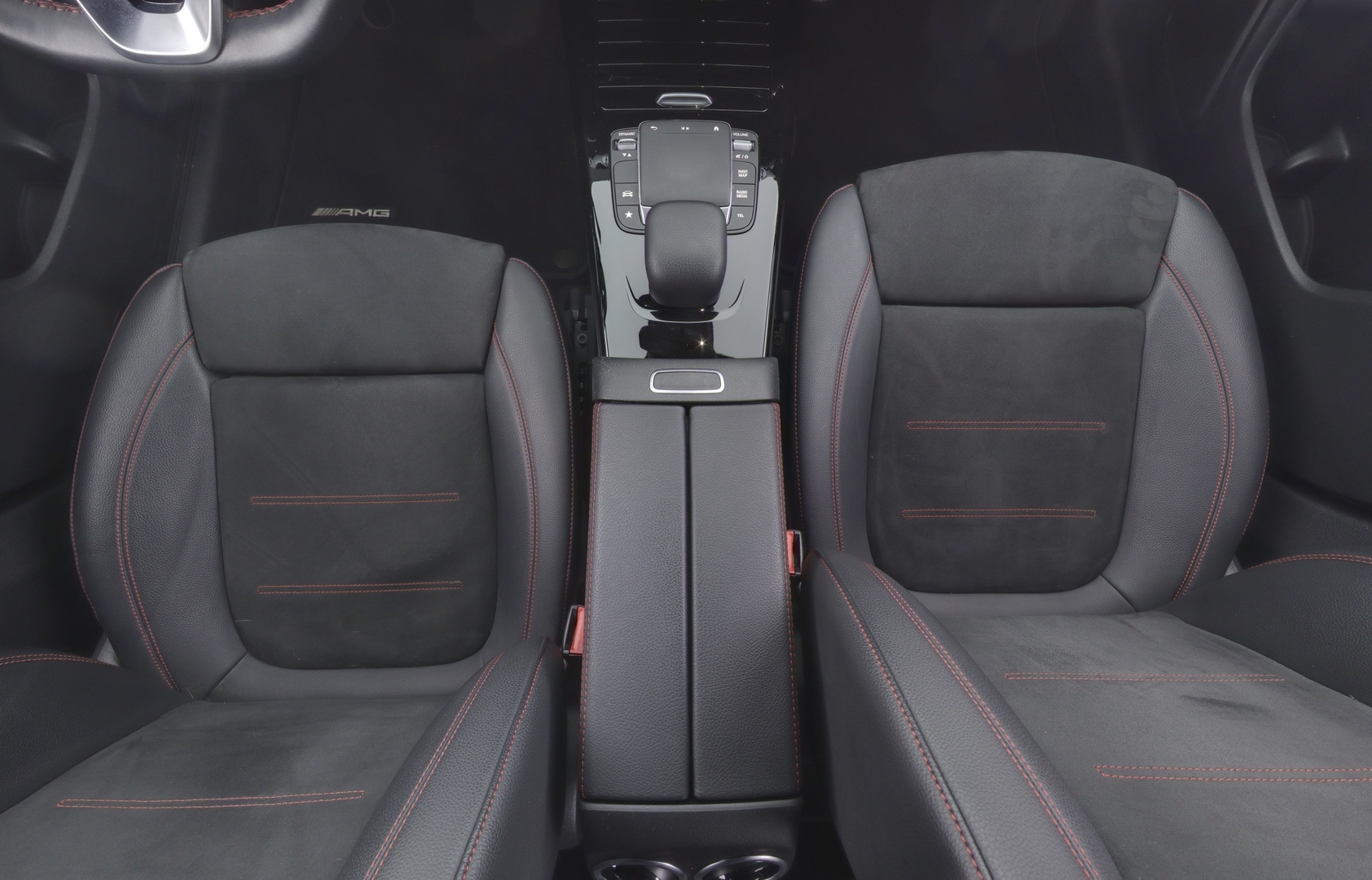 MERCEDES-BENZ CLA 2020