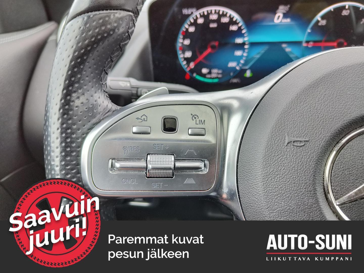 MERCEDES-BENZ EQA 2022