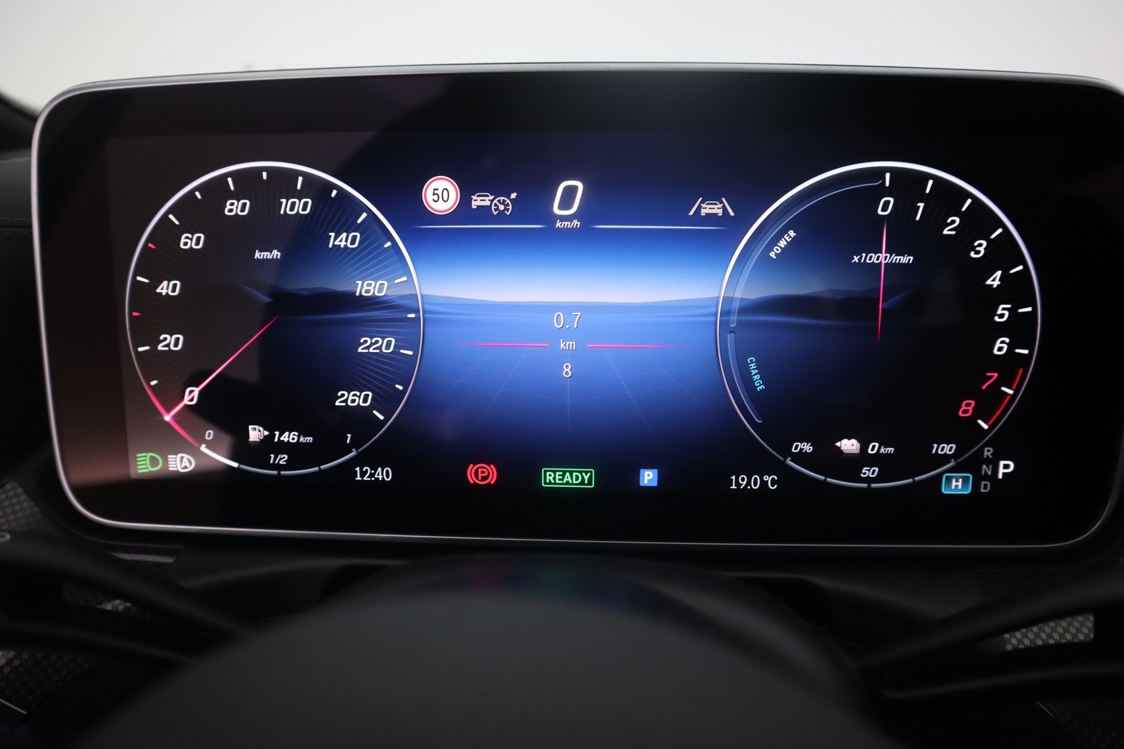 MERCEDES-BENZ C 2025