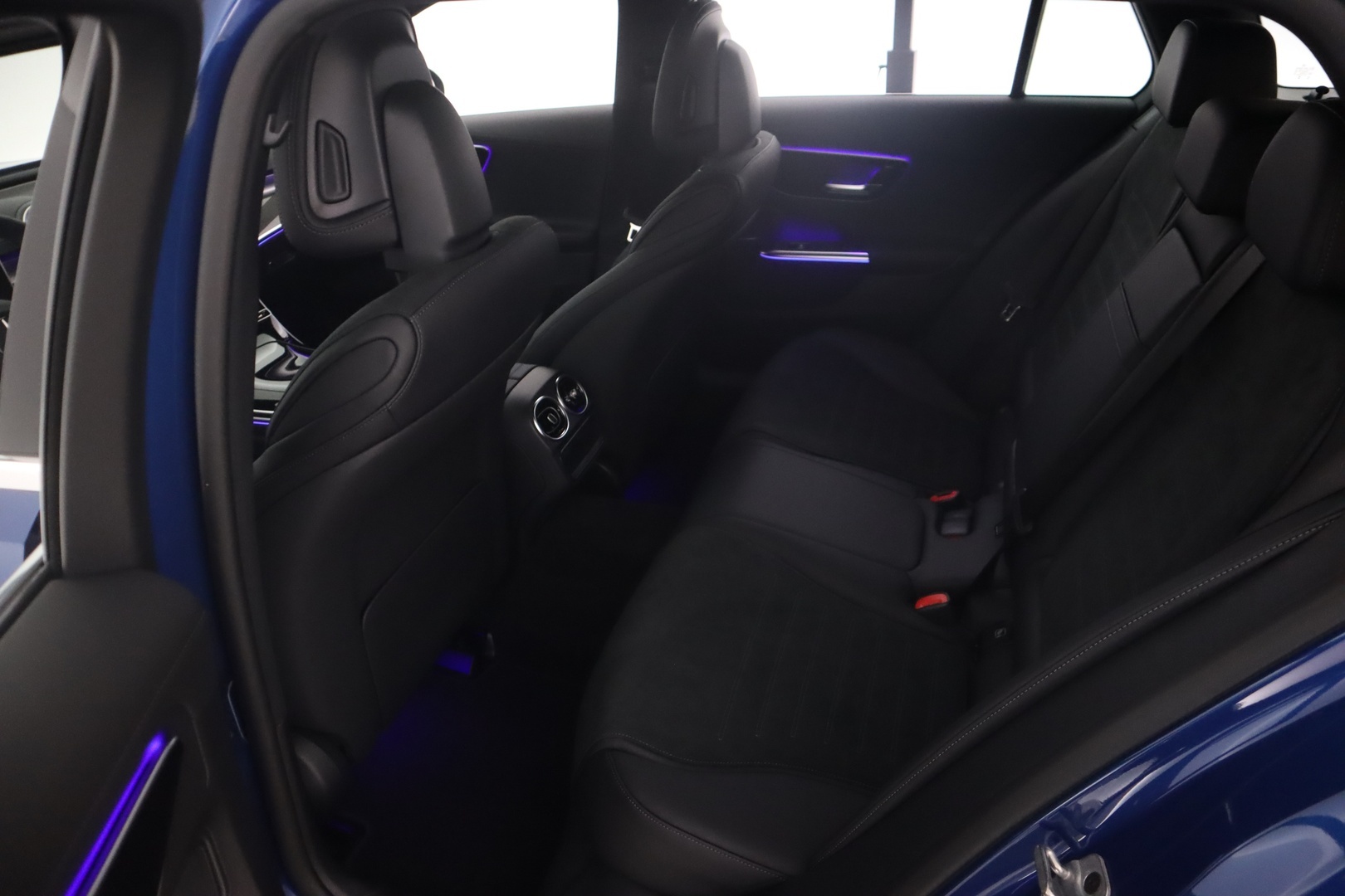 MERCEDES-BENZ C 2025