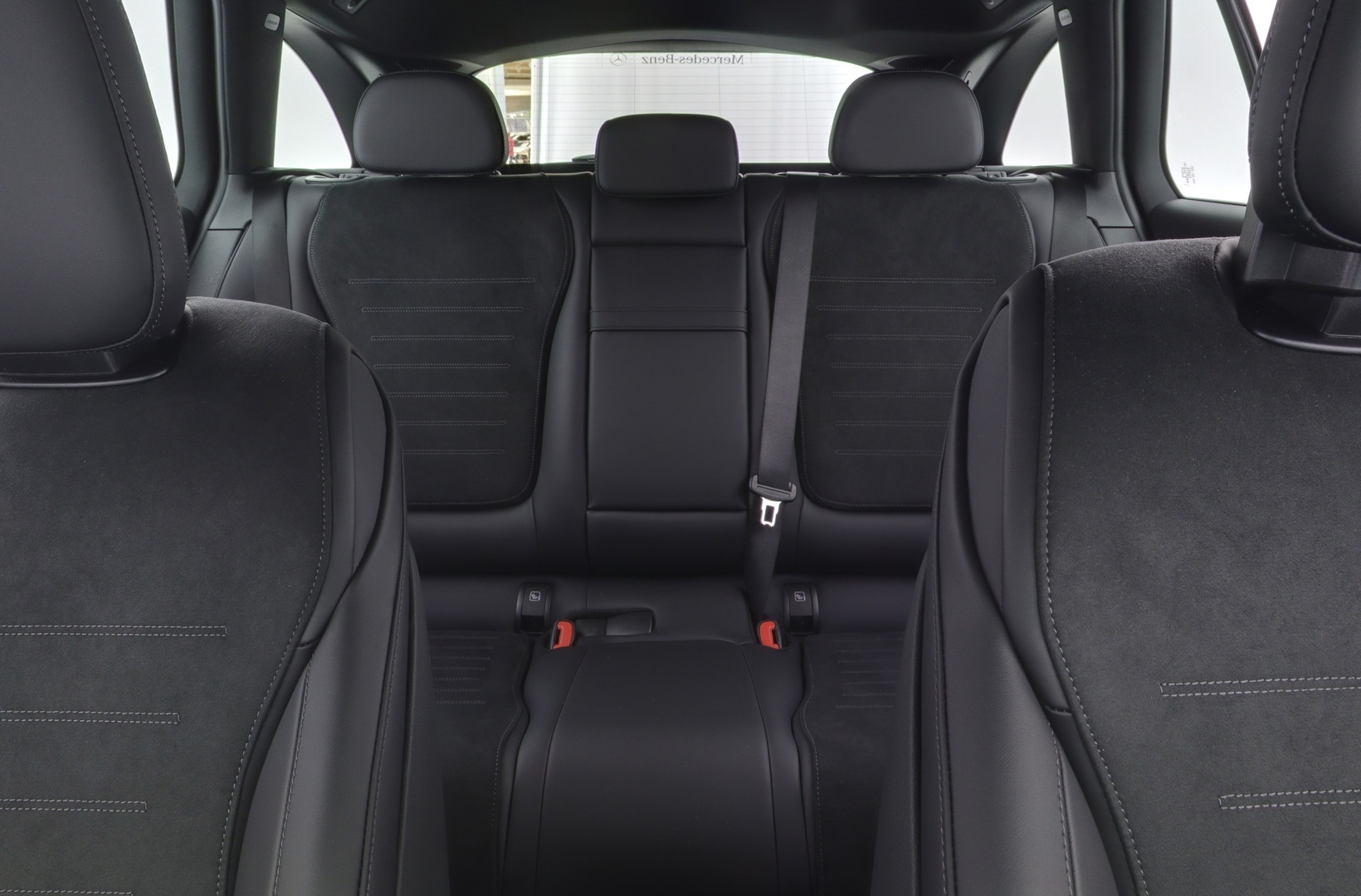 MERCEDES-BENZ C 2025