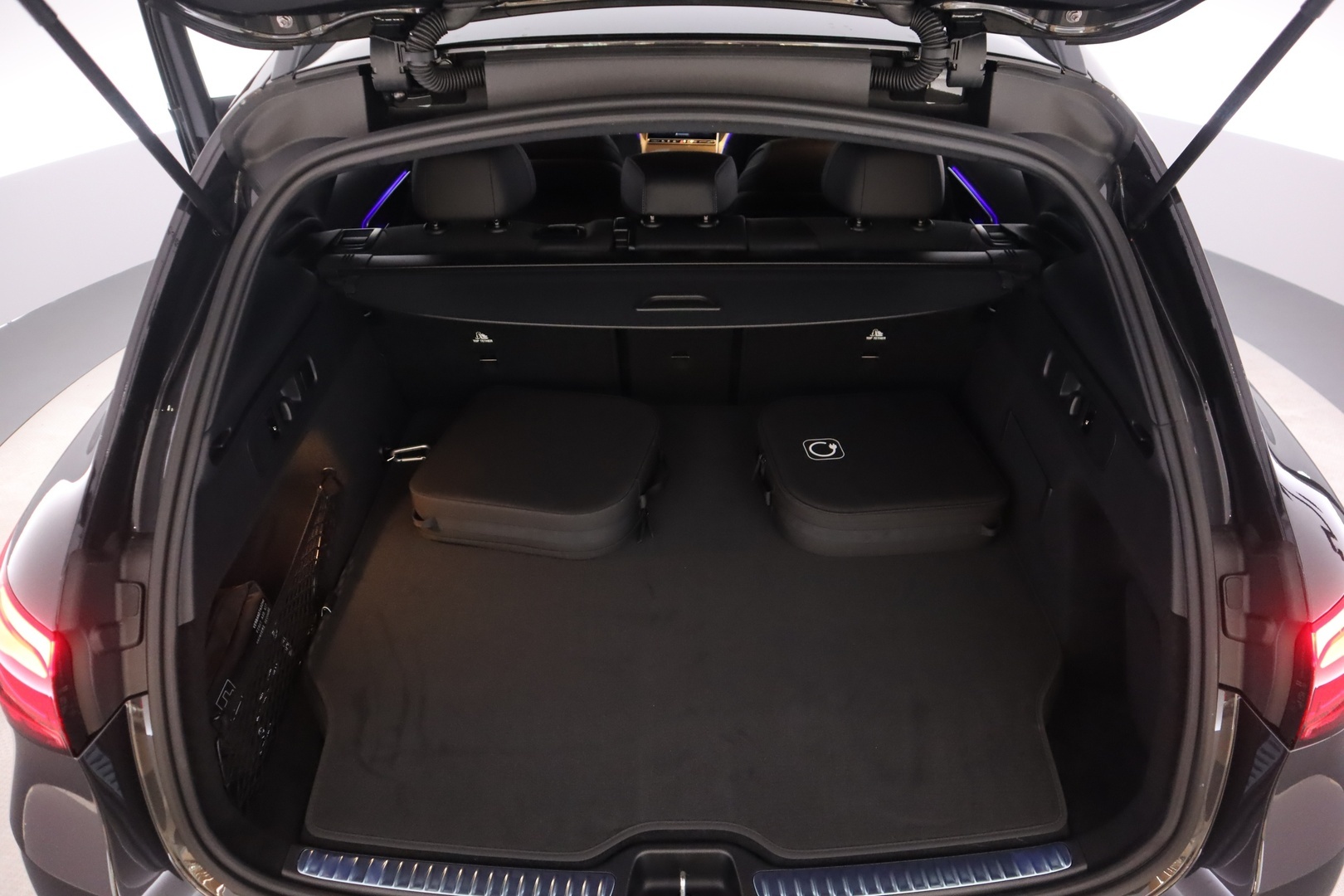 MERCEDES-BENZ GLC 2025