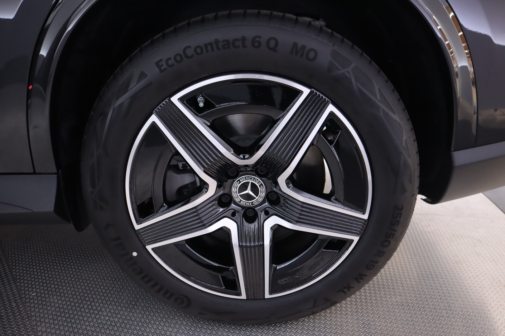 MERCEDES-BENZ GLC 2025