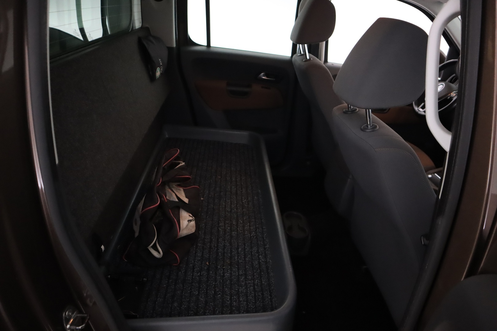 VOLKSWAGEN Amarok 2015