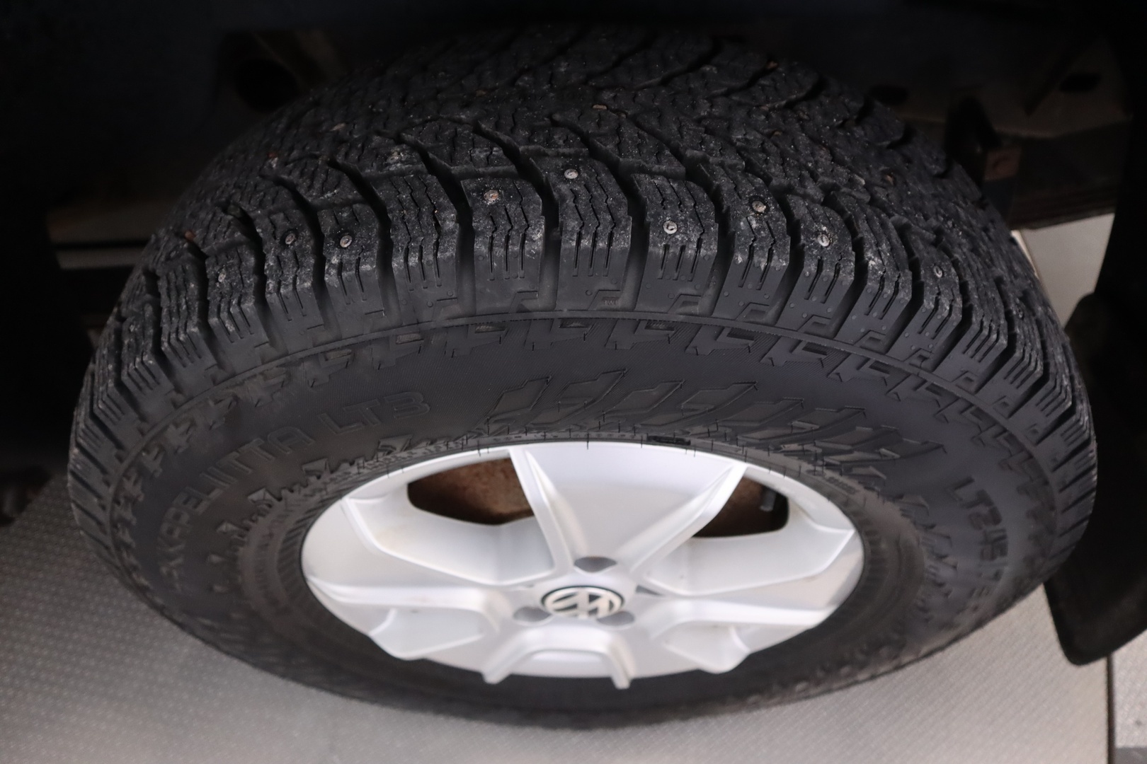 VOLKSWAGEN Amarok 2015