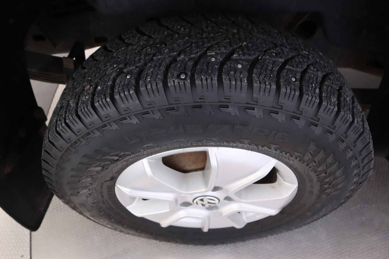 VOLKSWAGEN Amarok 2015