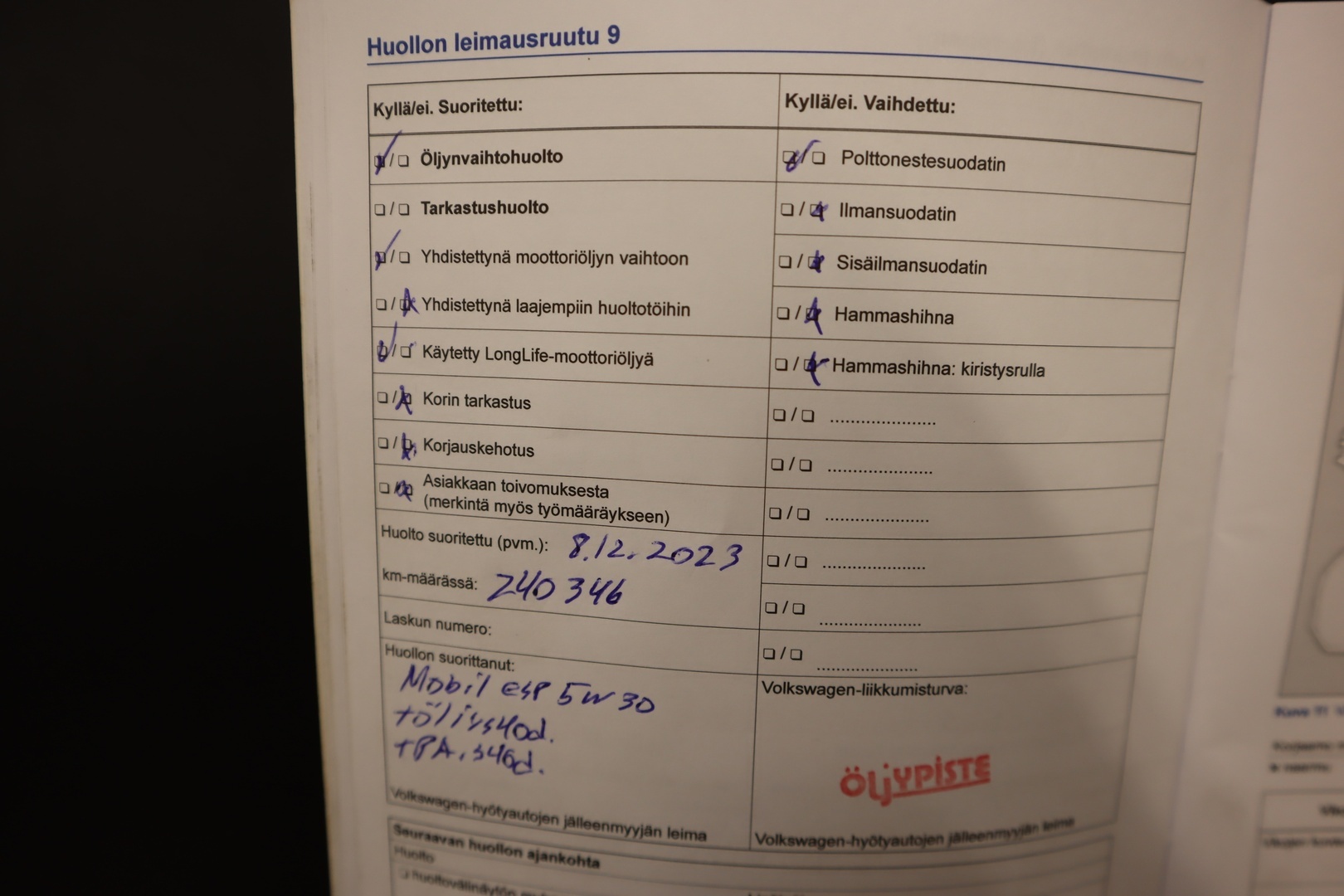 VOLKSWAGEN Amarok 2015