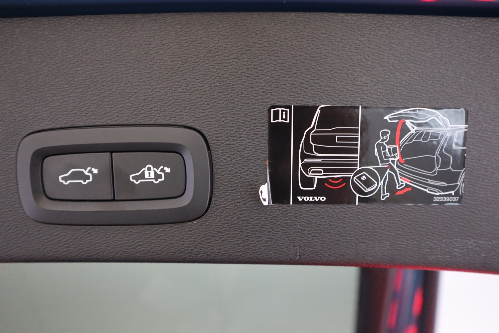 VOLVO C40 2022