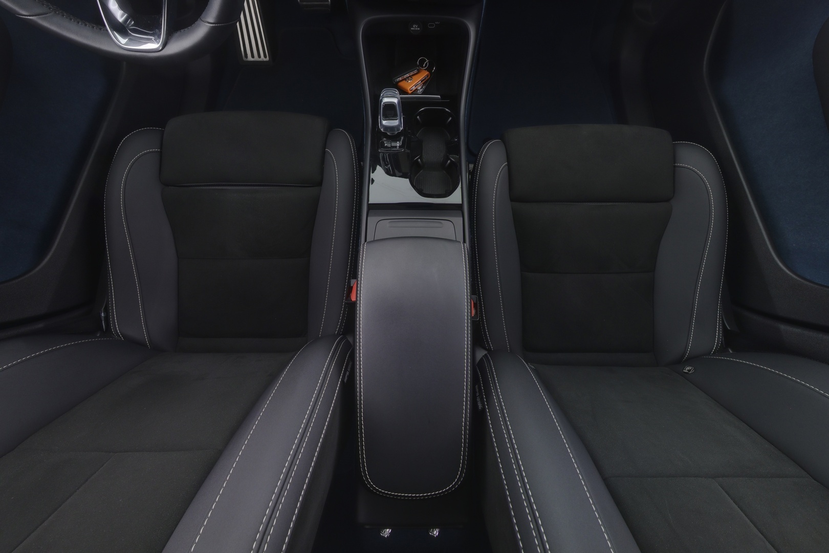VOLVO C40 2022