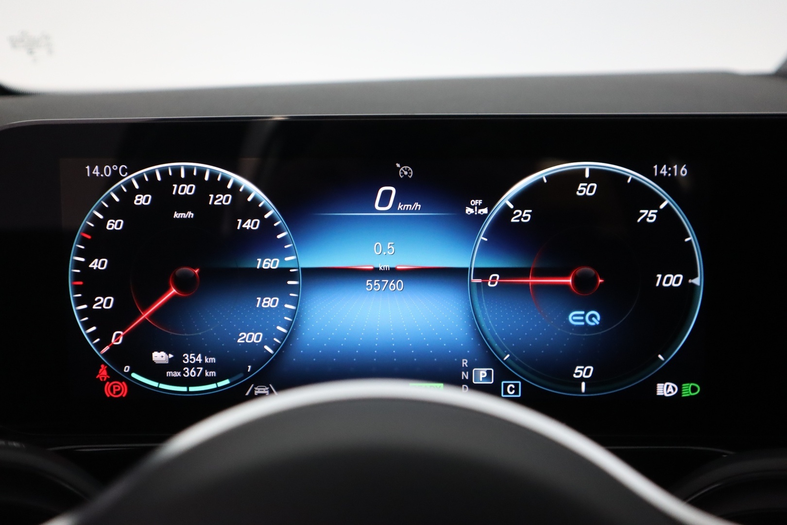 MERCEDES-BENZ EQA 2023