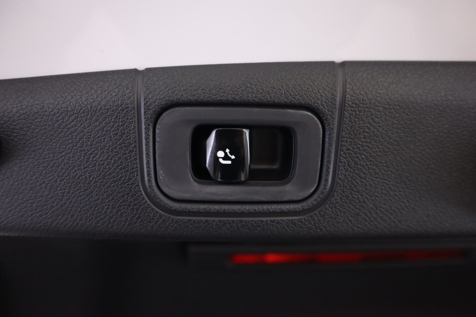 MERCEDES-BENZ E 2024