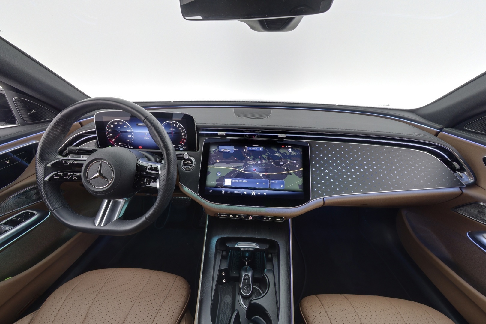 MERCEDES-BENZ E 2024