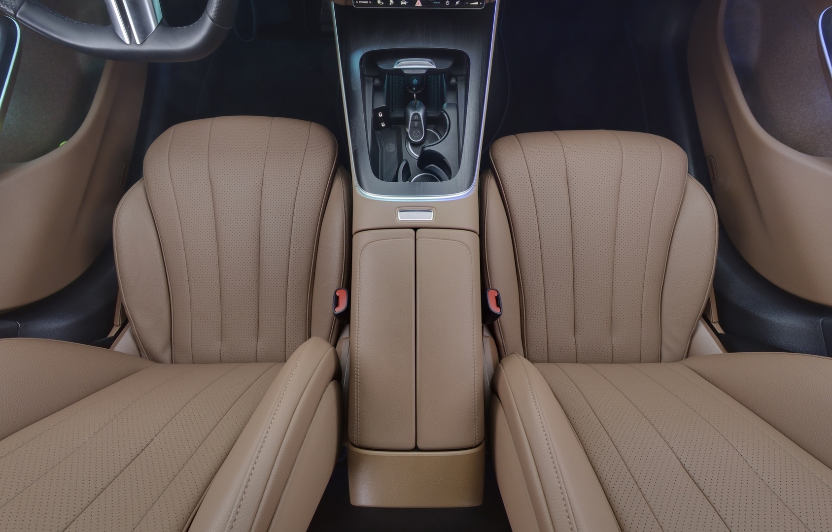 MERCEDES-BENZ E 2024