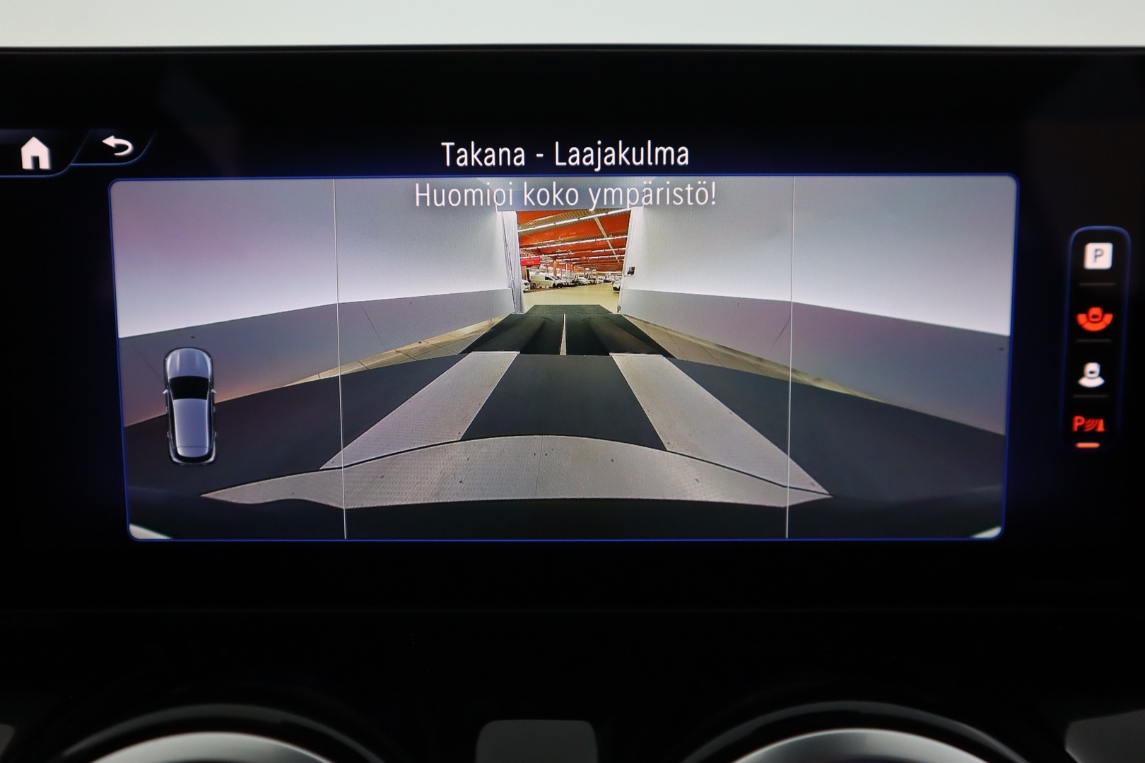 MERCEDES-BENZ EQA 2024