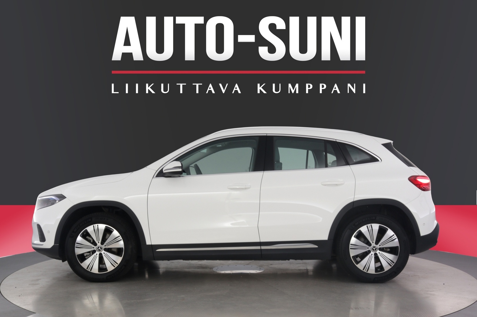 MERCEDES-BENZ EQA 2024