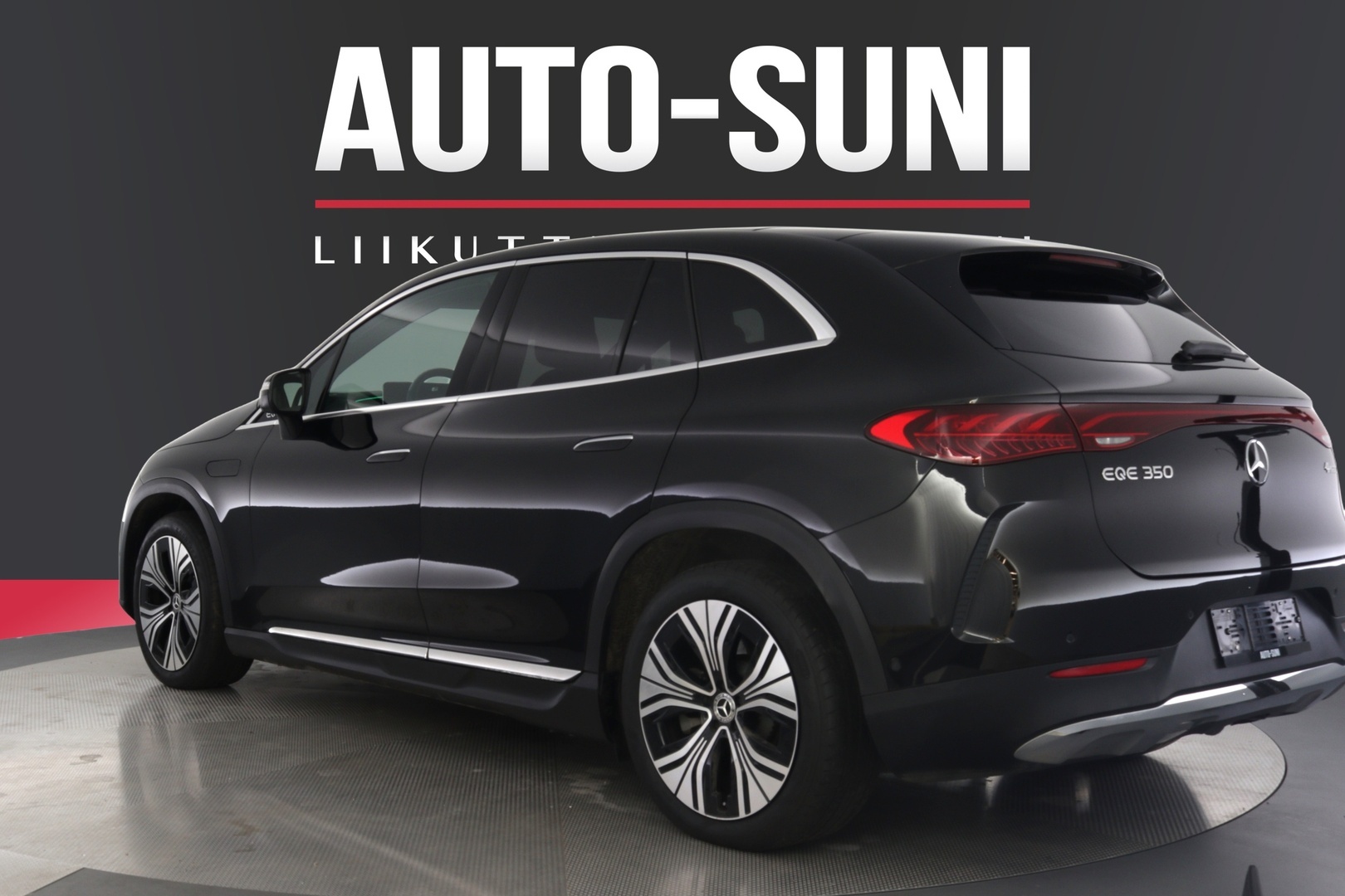 MERCEDES-BENZ EQE SUV 2024