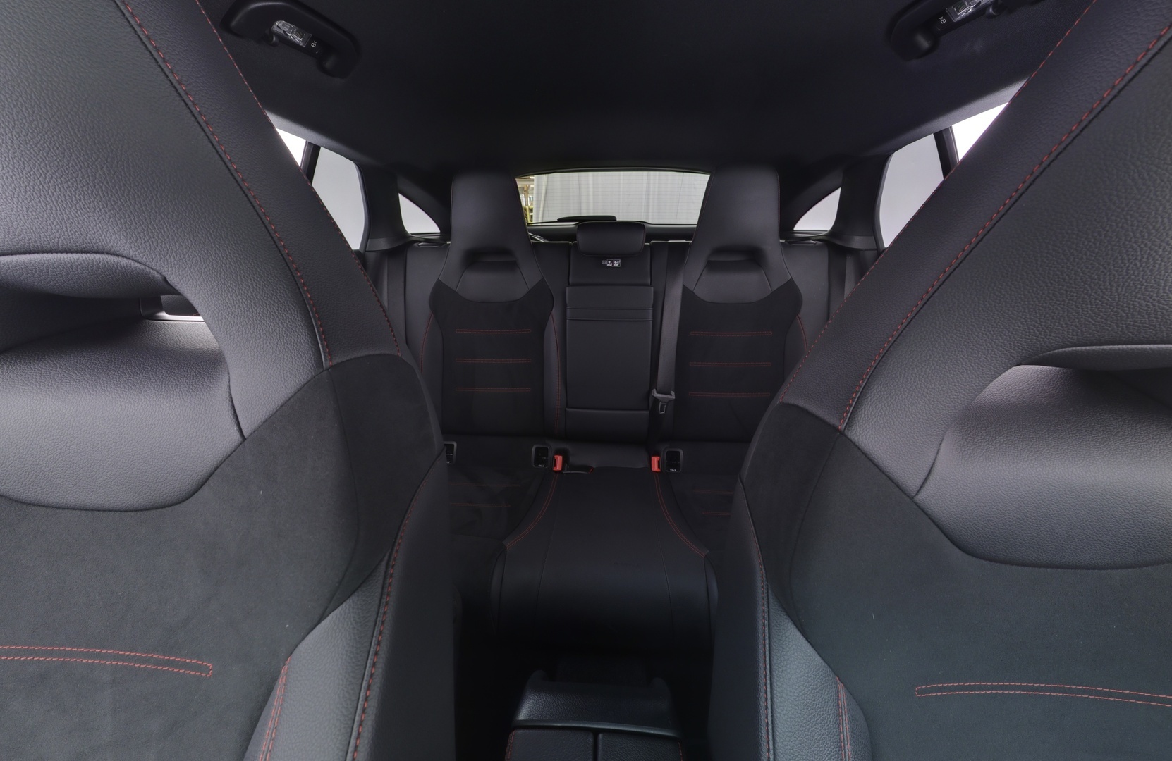 MERCEDES-BENZ CLA 2024