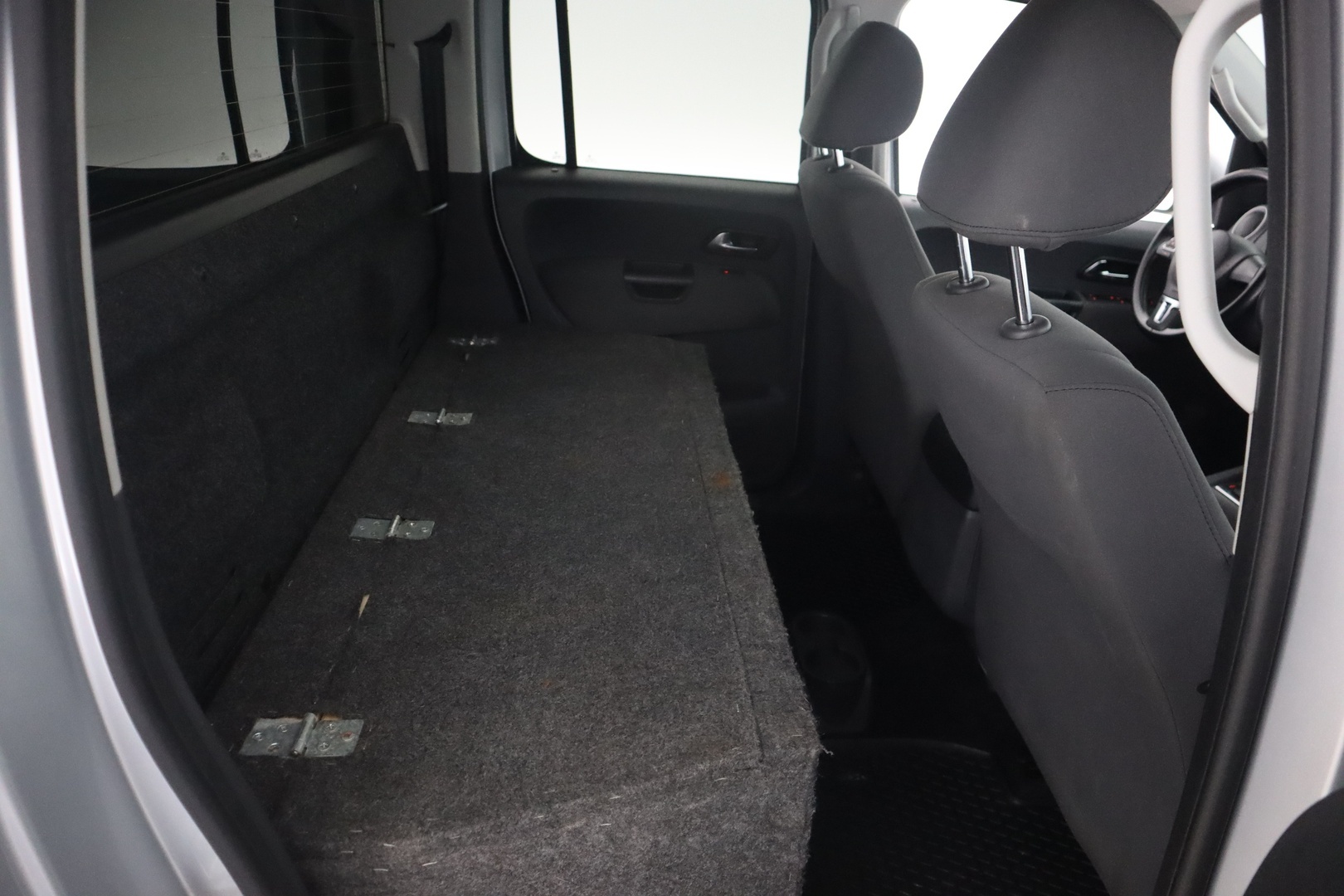 VOLKSWAGEN Amarok 2011