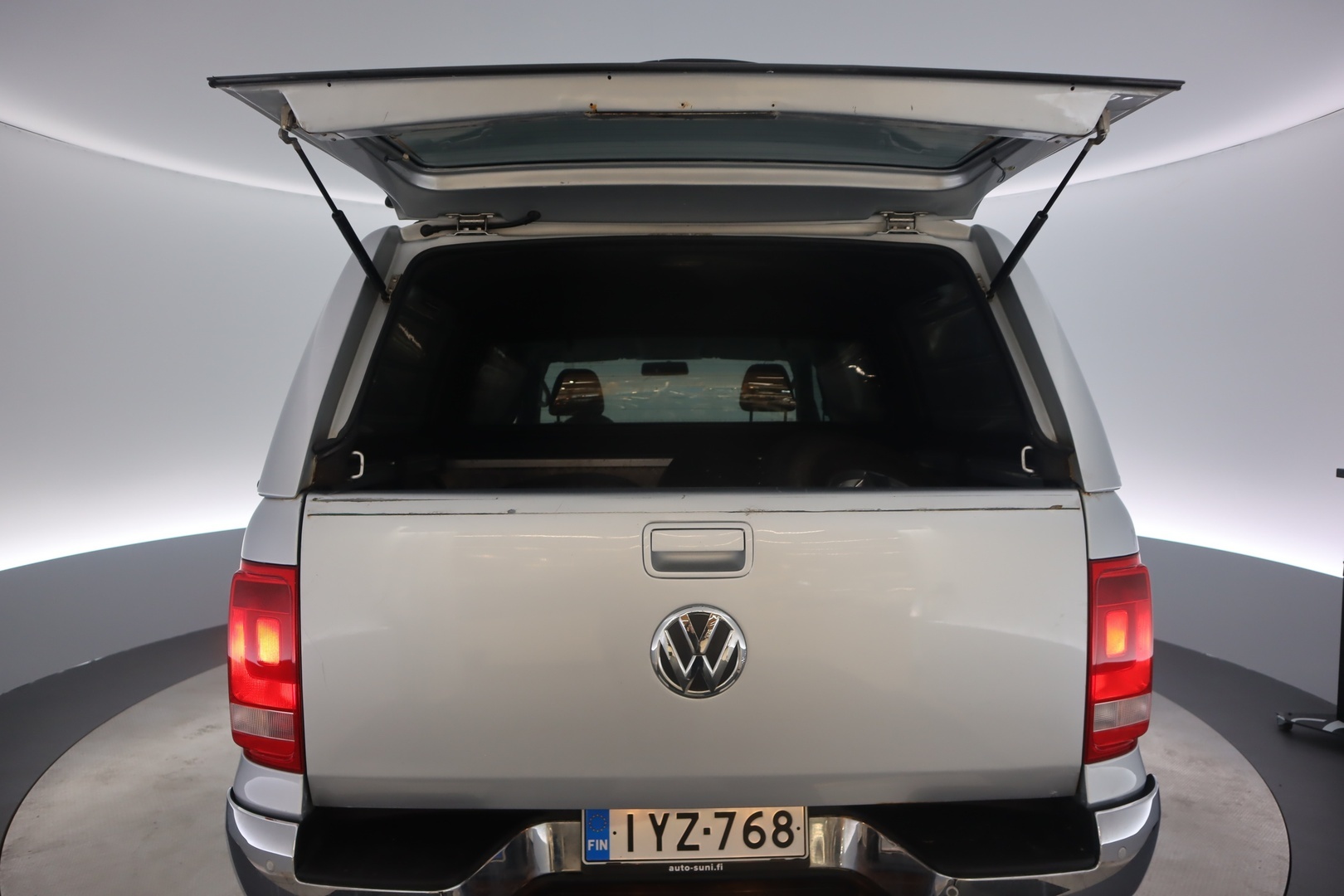 VOLKSWAGEN Amarok 2011