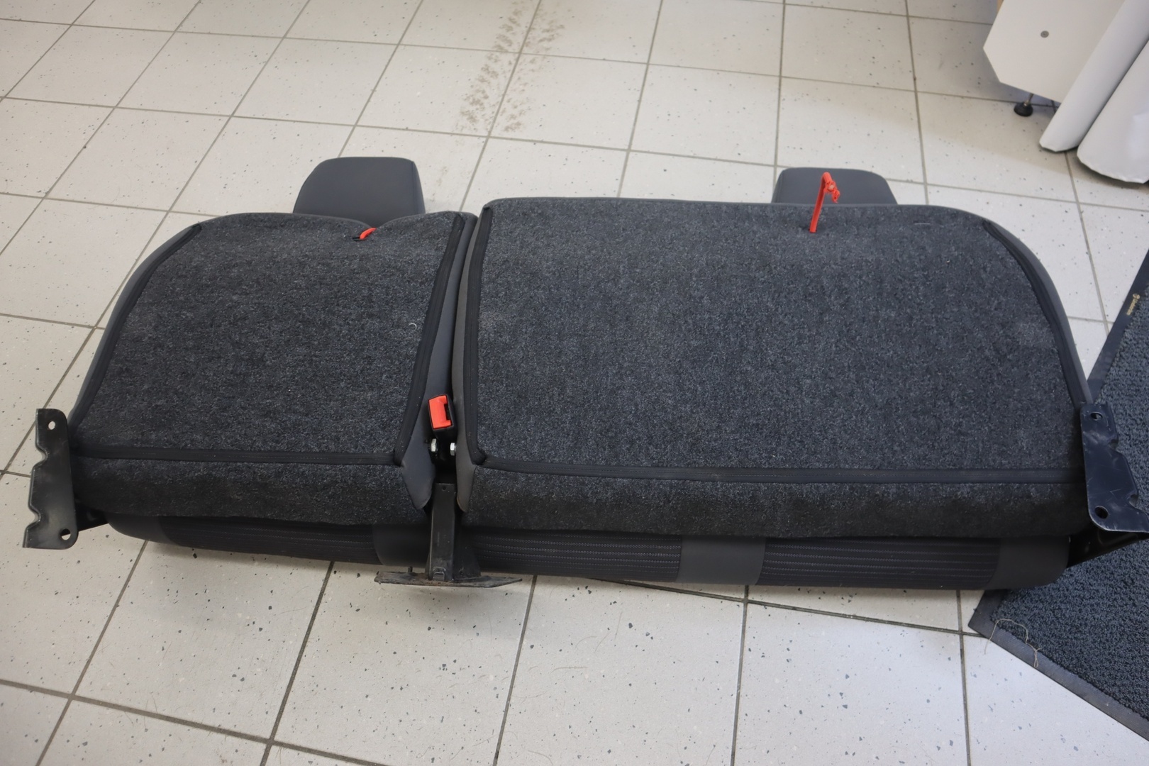 VOLKSWAGEN Amarok 2011