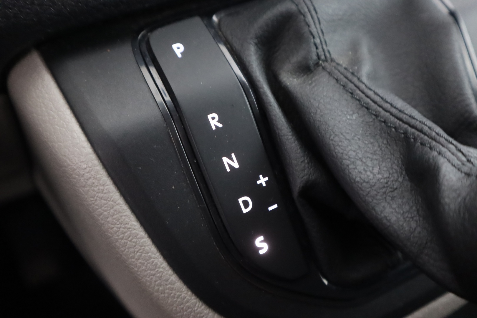 VOLKSWAGEN Transporter 2016