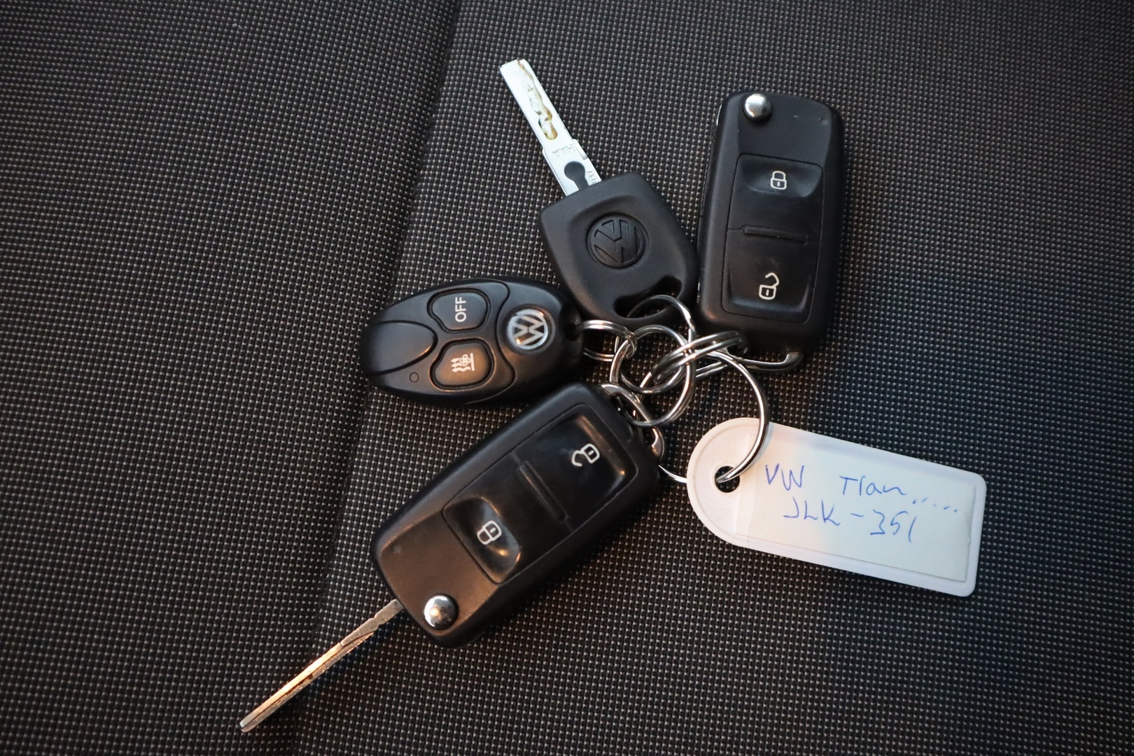 VOLKSWAGEN Transporter 2016