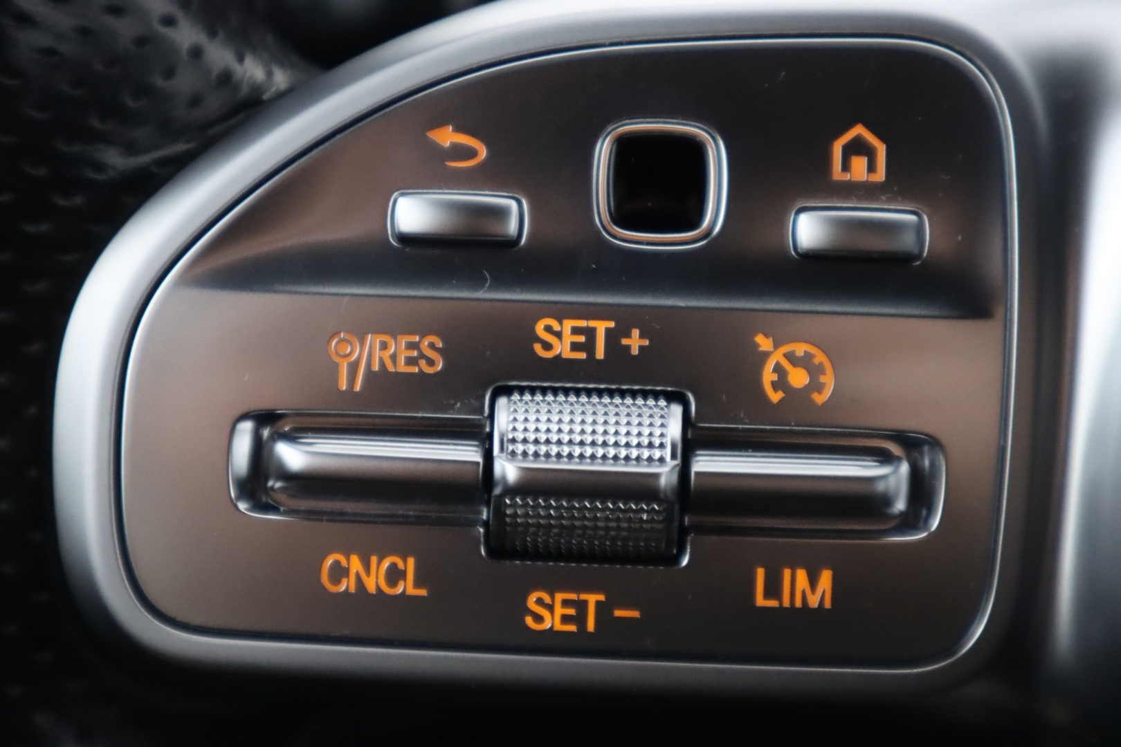 MERCEDES-BENZ C 2021