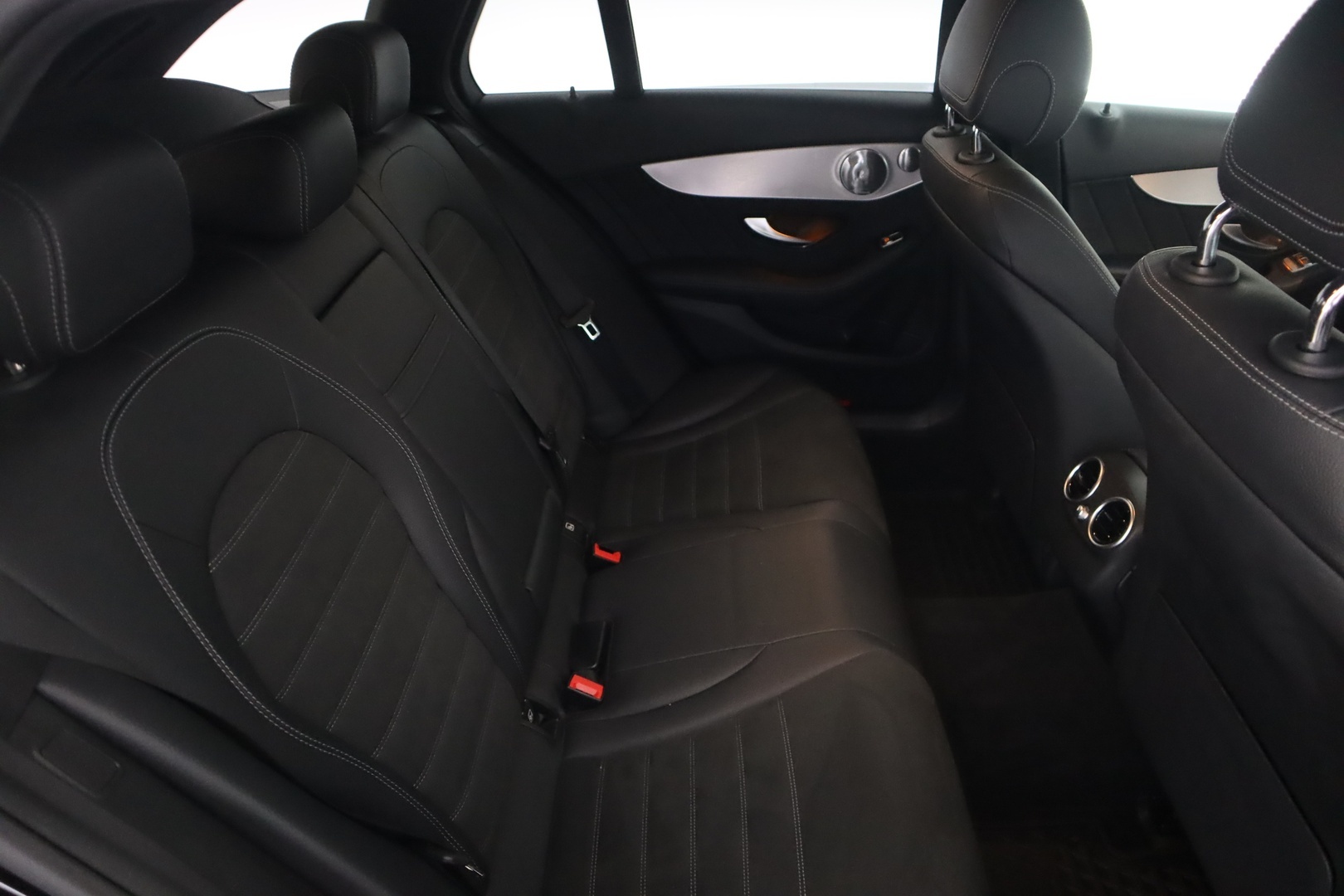 MERCEDES-BENZ C 2021