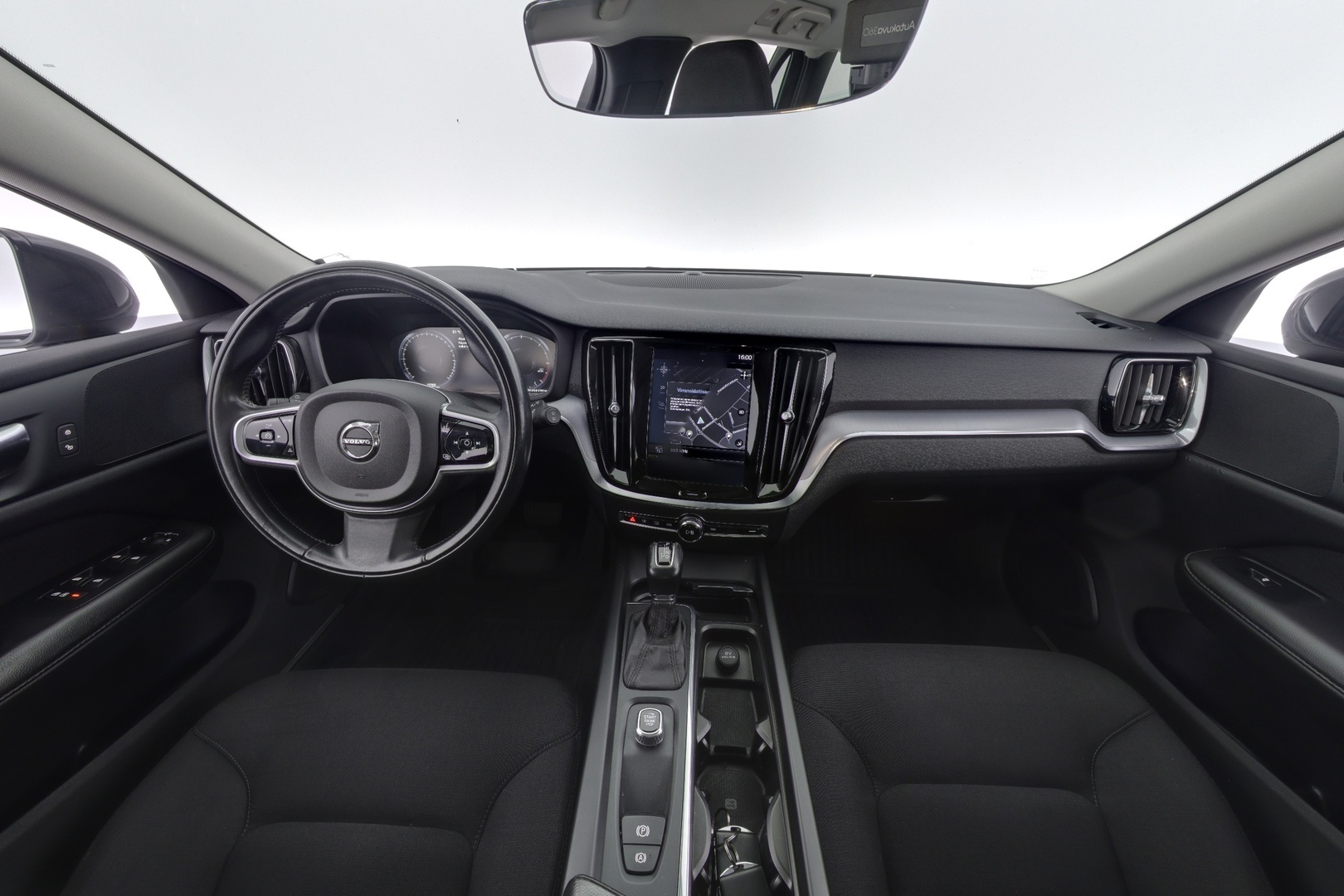 VOLVO V60 2019