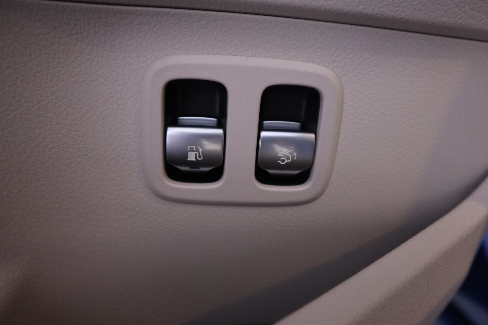 MERCEDES-BENZ C 2026